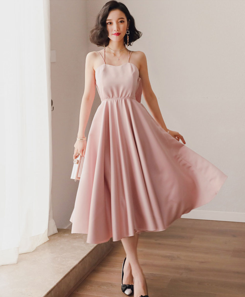 Elegant Pink Satin Backless Short Prom Dress for Homecoming - Perfect for Parties, Dances & Special Occasions