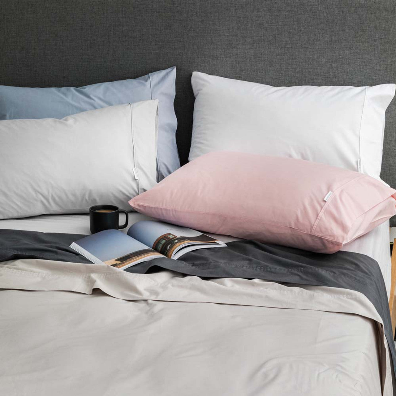 Luxury 400 Thread Count Egyptian Cotton Sateen Sheet Set - Queen Size, Stone Color - Premium Bedding by Logan & Mason Platinum - Perfect for Master Bedrooms & Guest Rooms