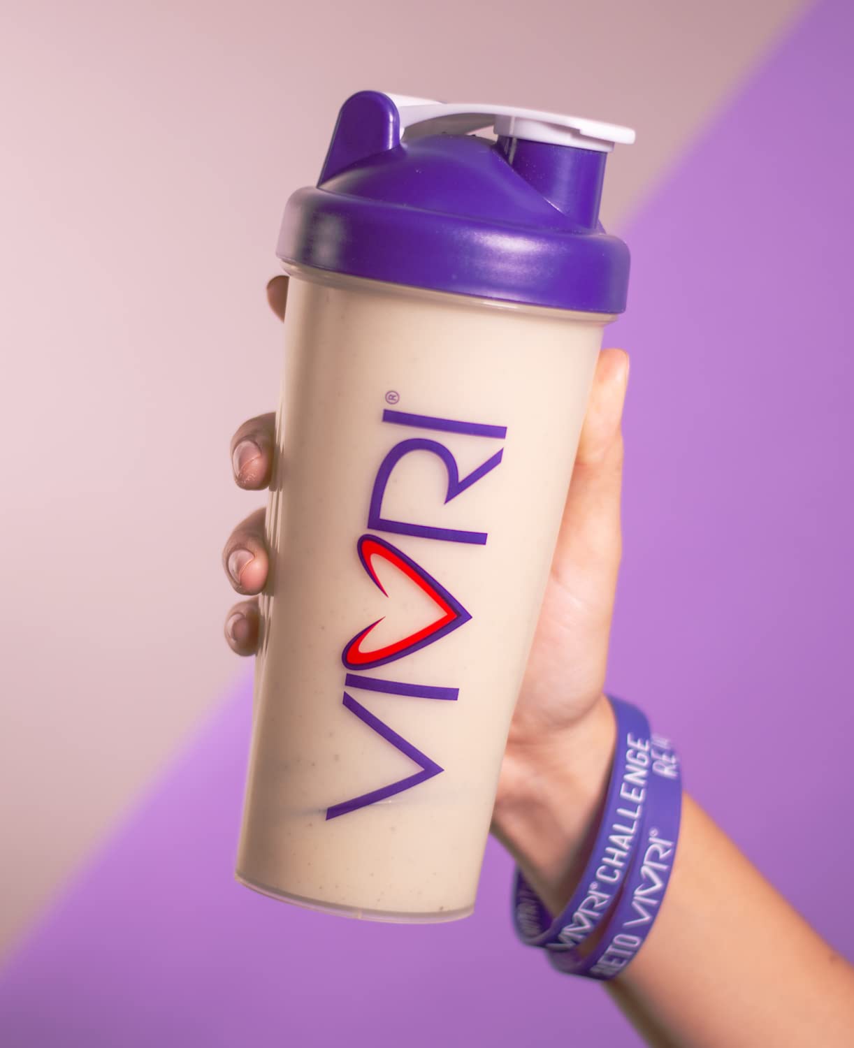 VIVRI Shake Me! Cookies & Cream Protein Powder - 20 Servings | High Protein Meal Replacement & Vegan Snack | Gluten Free Whey Protein | Perfect for Post-Workout Recovery, Weight Management & On-the-Go Nutrition | Mixes Easily in Shaker Bottle with Water