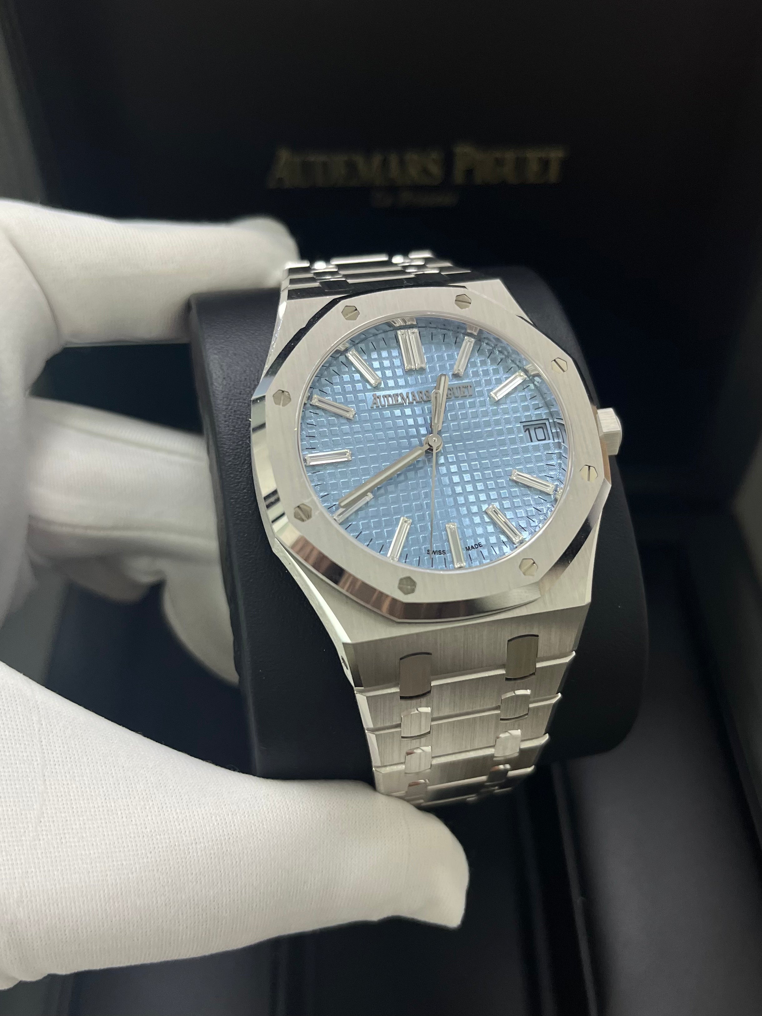Audemars Piguet Royal Oak 15510BC Limited Edition Ice Blue Baguette Dial Men's Watch - Luxury Swiss Timepiece for Collectors & Special Occasions
