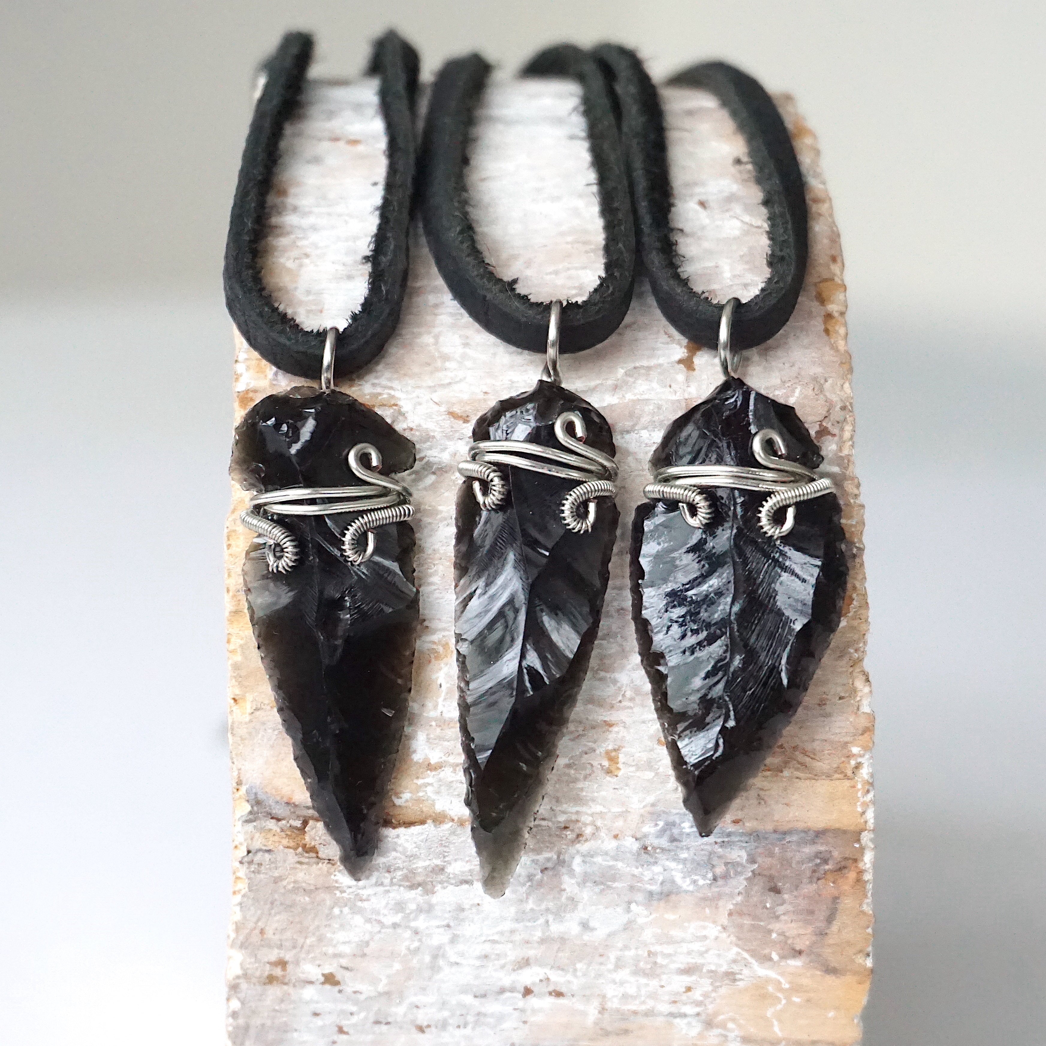 Obsidian Arrowhead Pendant Necklace - Dark Silver Gothic Jewelry for Men & Women | Perfect for Spiritual Protection, Meditation & Boho Fashion
