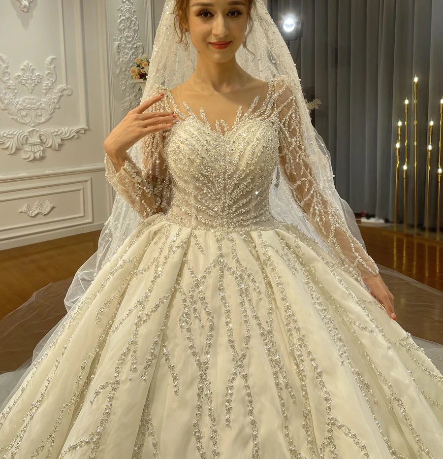 Off White Luxury Ball Gown Wedding Dress with Long Sleeves - Elegant Bridal Gown for Formal Weddings, Prom & Special Occasions