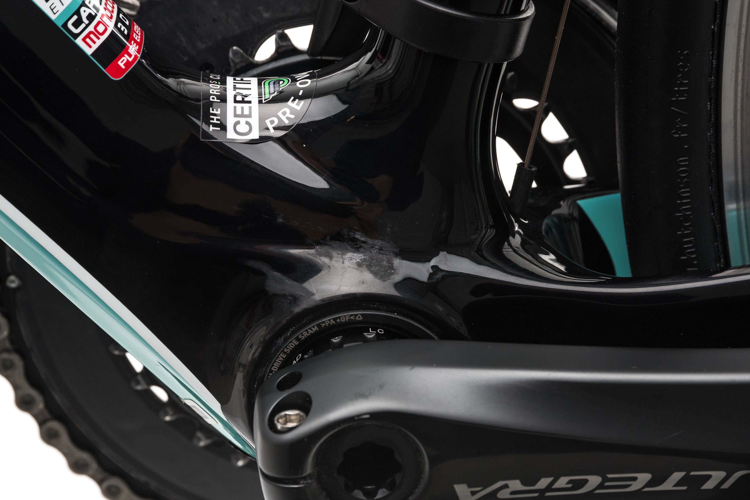 Bianchi Infinito CV Ultegra Compact Road Bike 2014 - 57cm Carbon Frame for Endurance Racing & Long-Distance Cycling