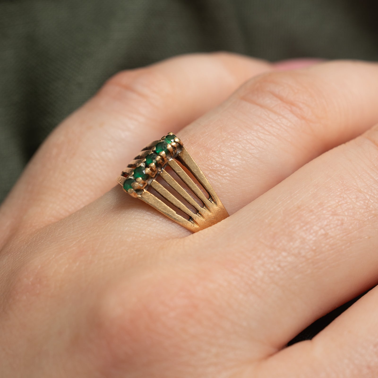 Five Stone Synthetic Spinel Column Ring | 0.15ctw | Size 6.5 | Elegant Stackable Ring for Women | Perfect for Everyday Wear, Anniversary Gifts & Special Occasions