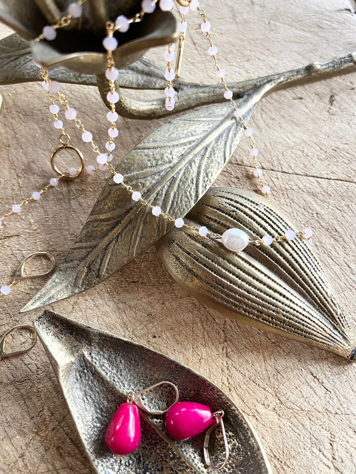 Valentina Rose Quartz & Pearl Necklace - Elegant Healing Crystal Jewelry for Women - Perfect for Meditation, Gifts & Everyday Wear