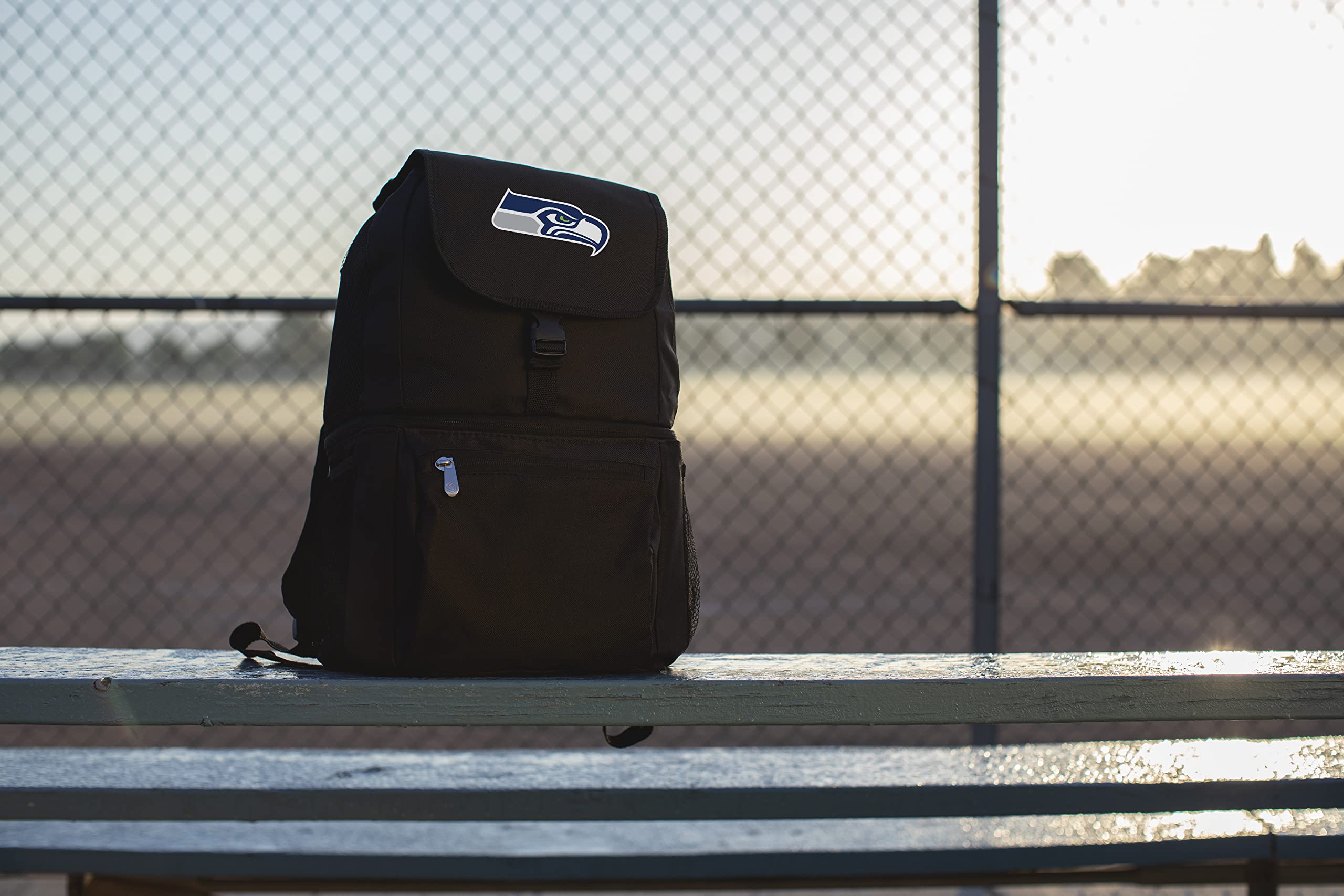 PICNIC TIME NFL Zuma Backpack Cooler - Insulated Soft Cooler Backpack for Lunch, Picnics, Beach & Outdoor Activities | Portable Cooler Bag for Sports Fans & Camping