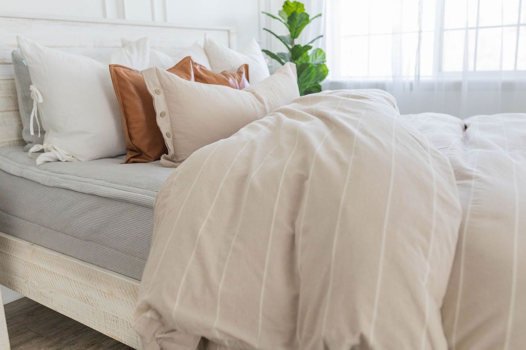 Remington Soft & Breathable Duvet Cover Set - Queen Size, 3-Piece Bedding Bundle with Pillow Shams - Perfect for Cozy Bedrooms & Guest Rooms