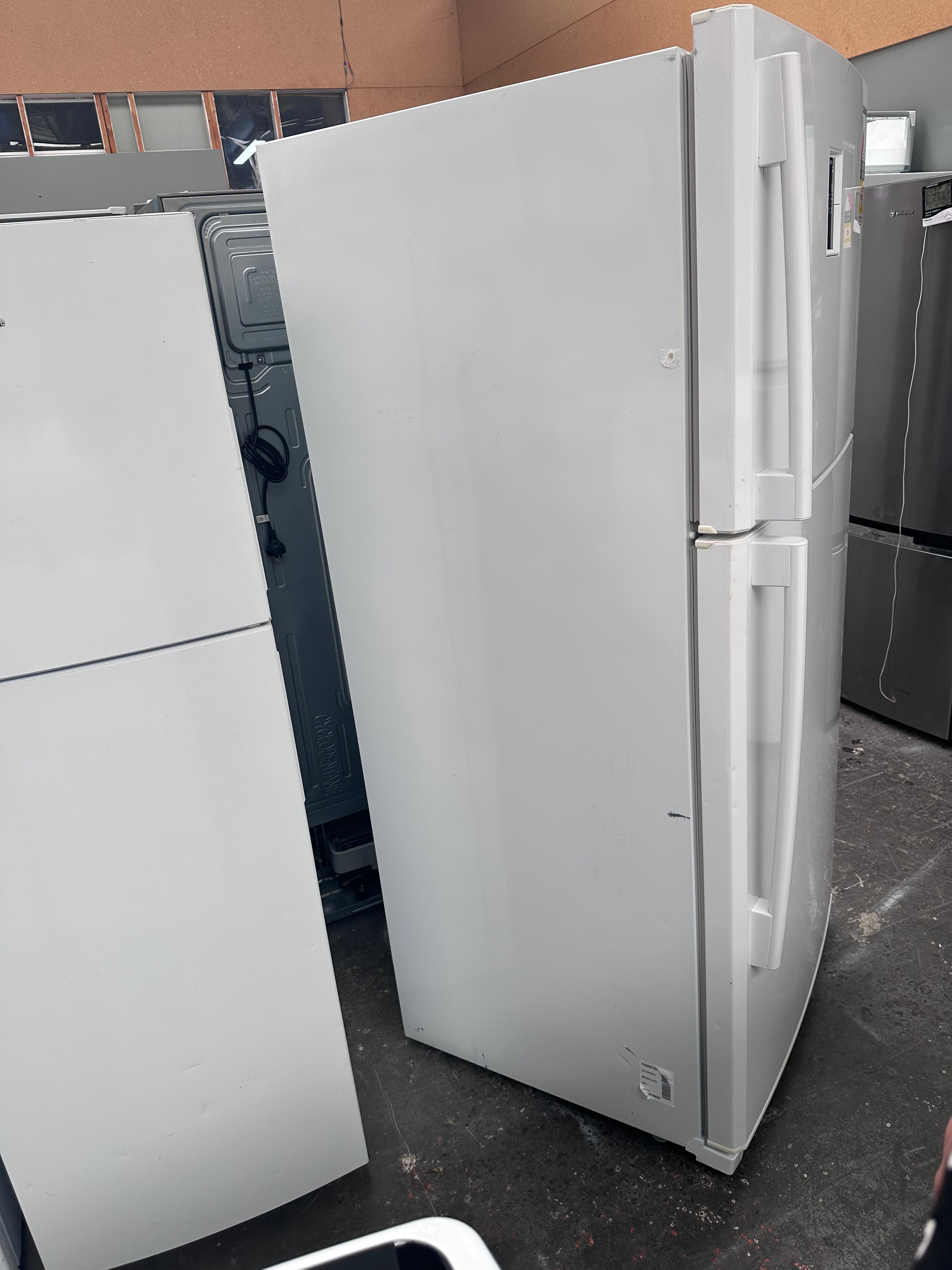 Samsung 511L Top Mount Refrigerator - Energy Efficient, Large Capacity Fridge for Home & Kitchen | Perfect for Families, Restaurants & Office Break Rooms (Certified Refurbished)