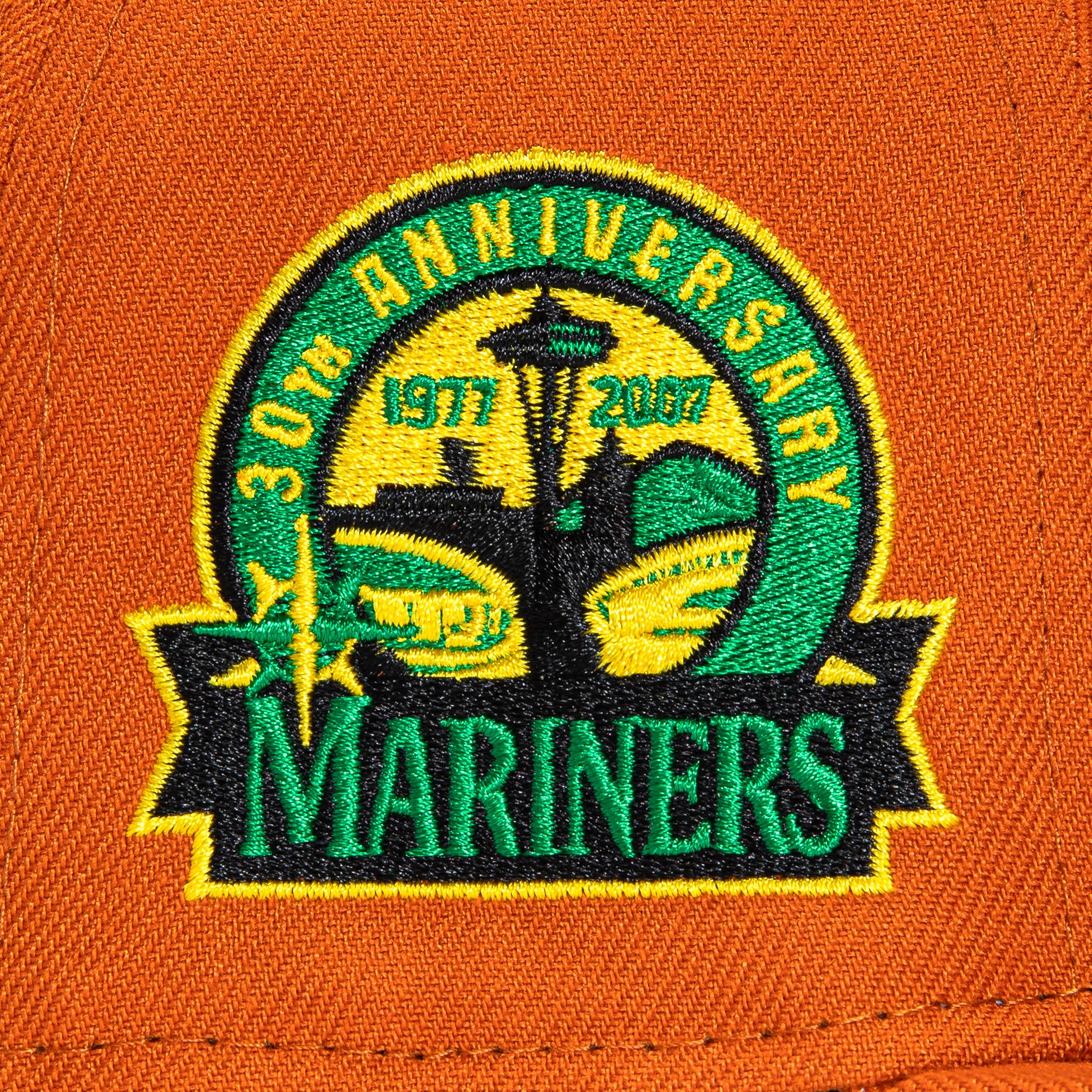 New Era 59Fifty Stoney Seattle Mariners 30th Anniversary Patch Logo Hat - Burnt Orange Snapback Cap for Baseball Fans & Sports Enthusiasts - Perfect for Games, Collecting, and Casual Wear