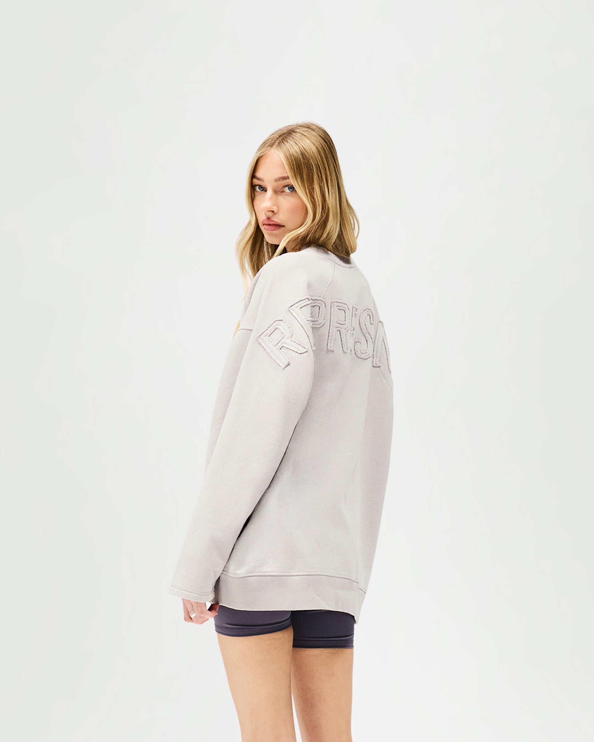 Epic Raglan Sweater for Women & Men - Light Grey Crewneck Pullover | Cozy Casual Wear for Fall & Winter | Perfect for Office, Travel & Outdoor Activities