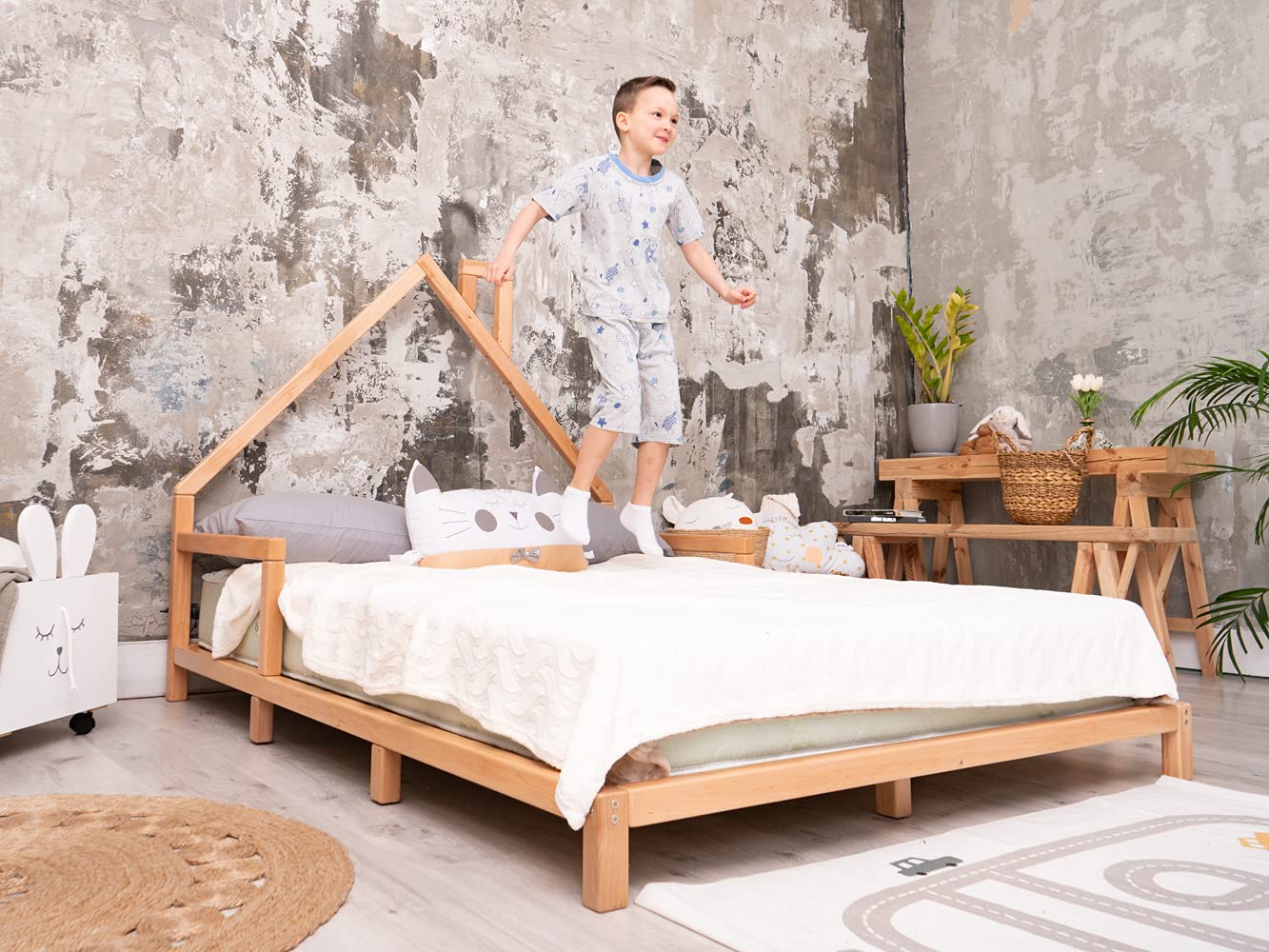 Montessori Toddler Bed - Twin/Full/Queen Size Floor Bed with Safety Rails - Solid Wood House Bed Frame for Kids - Safe & Stylish Toddler Bedroom Furniture (Model 3) - Perfect for Montessori Rooms, Daycare Centers & Cozy Kids' Bedrooms