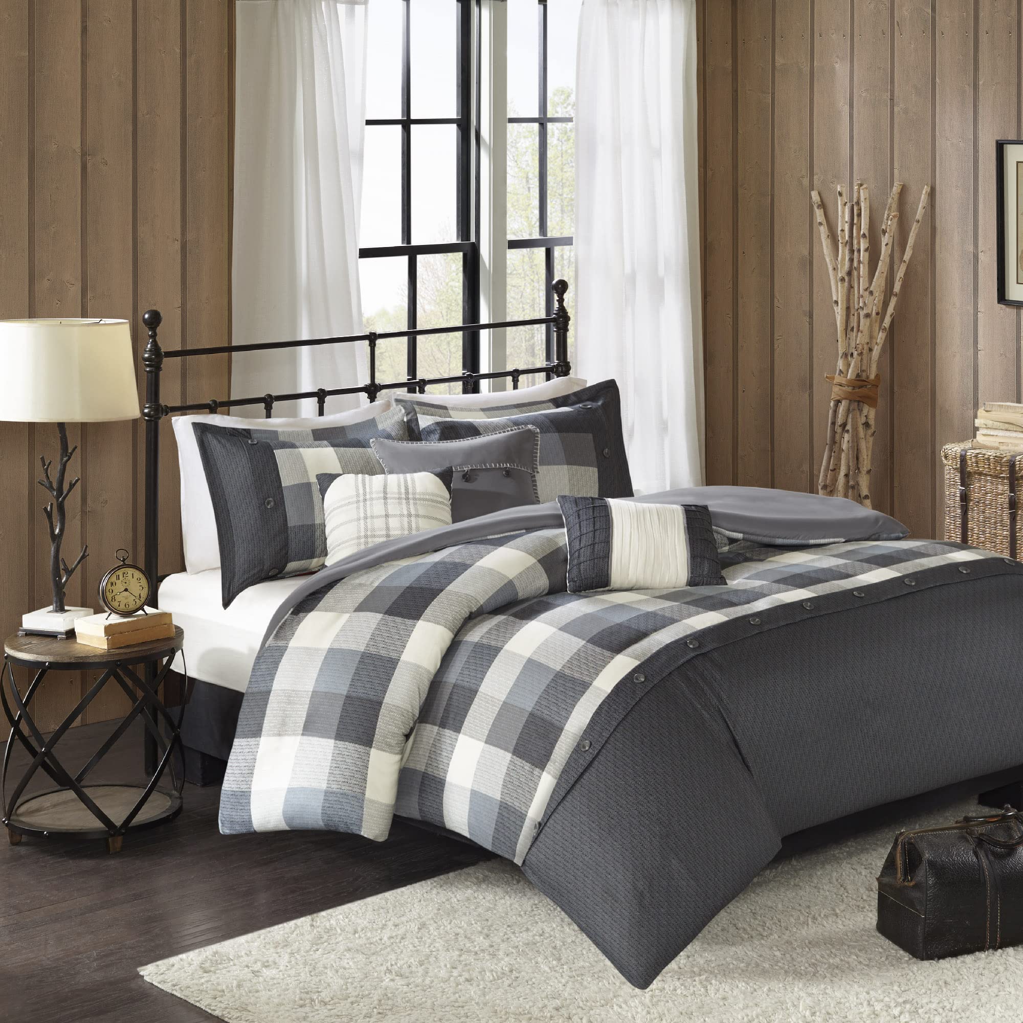 Madison Park Ridge Comforter Set - Queen Size 7-Piece All Season Down Alternative Bedding with Plaid Herringbone Design, Includes Comforter, Shams, Bedskirt & Decorative Pillow - Grey (90