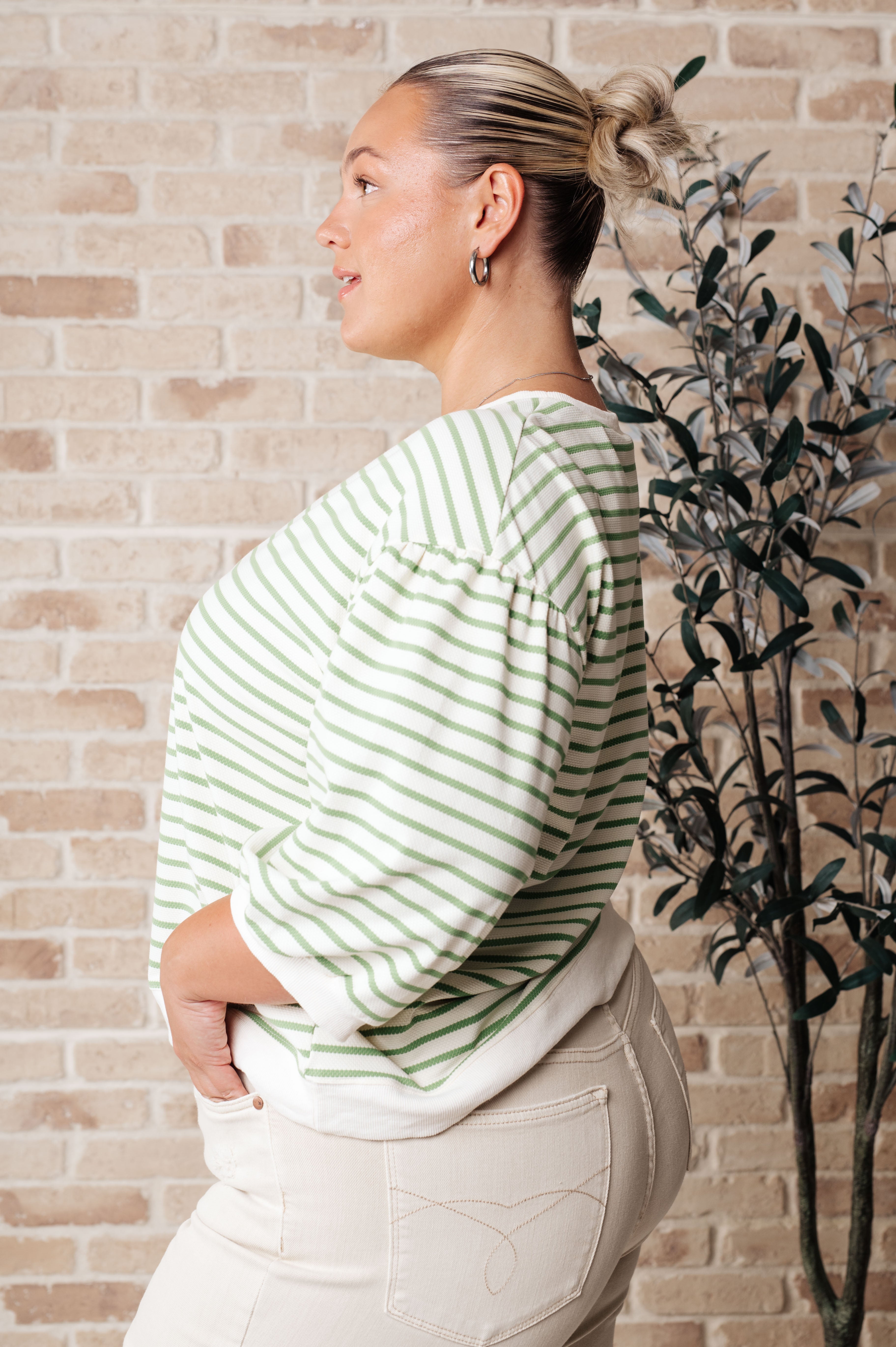 Women's Fashion Striped T-Shirt - Casual Comfort Fit Short Sleeve Top for Everyday Wear | Perfect for Work, Weekend & Vacation Outfits