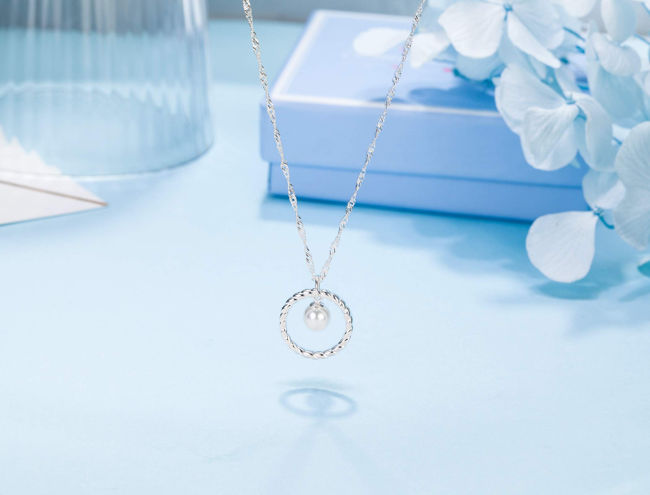 Burning Love Sterling Silver Circle Necklace for Niece - Thoughtful Gift from Aunt for Birthday, Graduation & Christmas | Perfect for Special Occasions & Everyday Wear