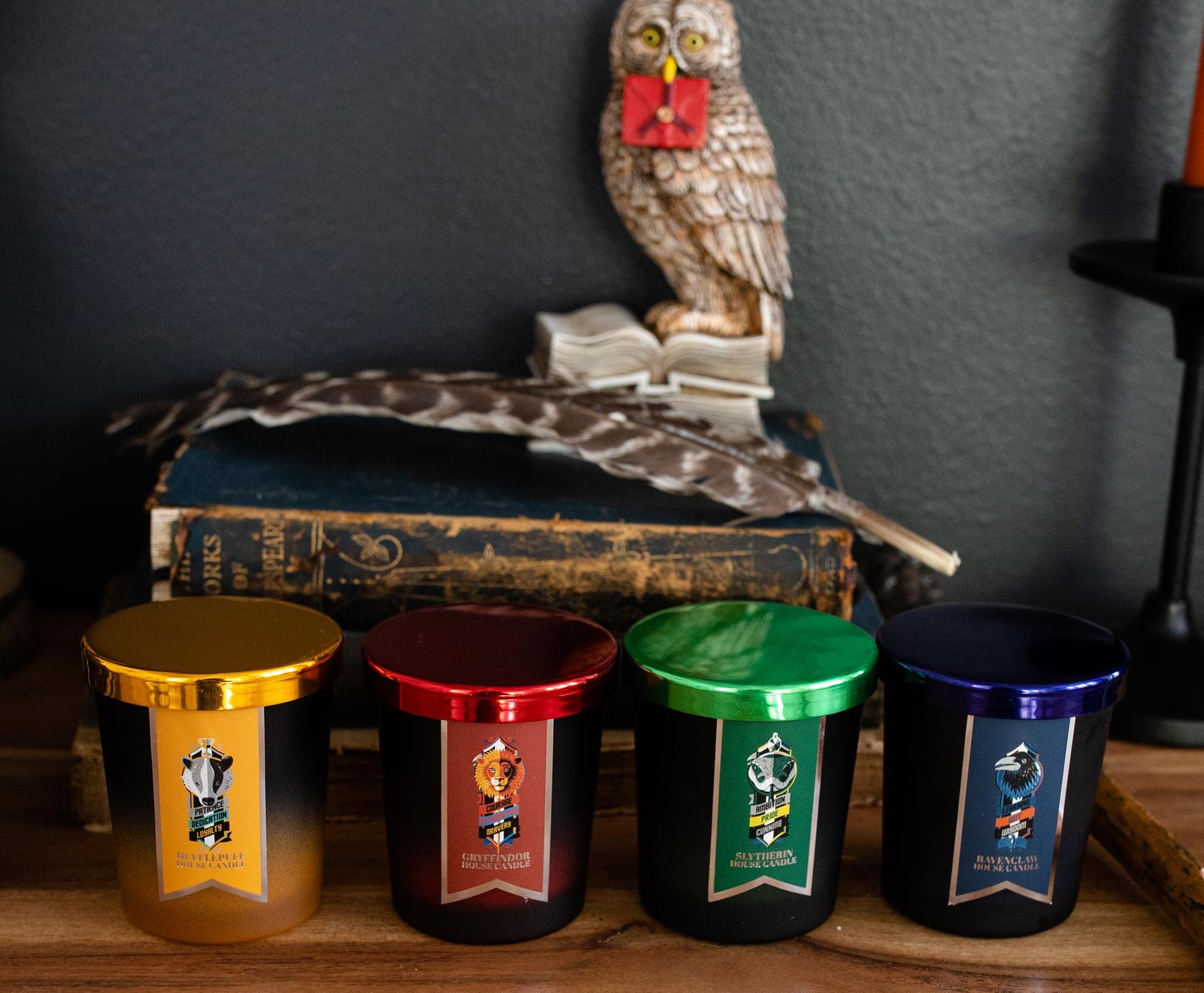 Harry Potter Hogwarts House Scented Soy Wax Candles - 4 Pack with Unique Fragrances (20 Hour Burn Time) | Home Decor, Housewarming Gifts, Wizarding World Collectibles | Perfect for Potterhead Parties, Cozy Reading Nooks & Magical Home Ambiance