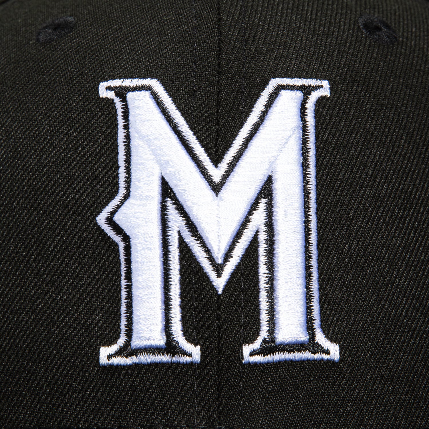 New Era 59Fifty Milwaukee Brewers County Stadium Patch Baseball Cap - Black | Official MLB Licensed Hat for Baseball Fans & Sports Enthusiasts