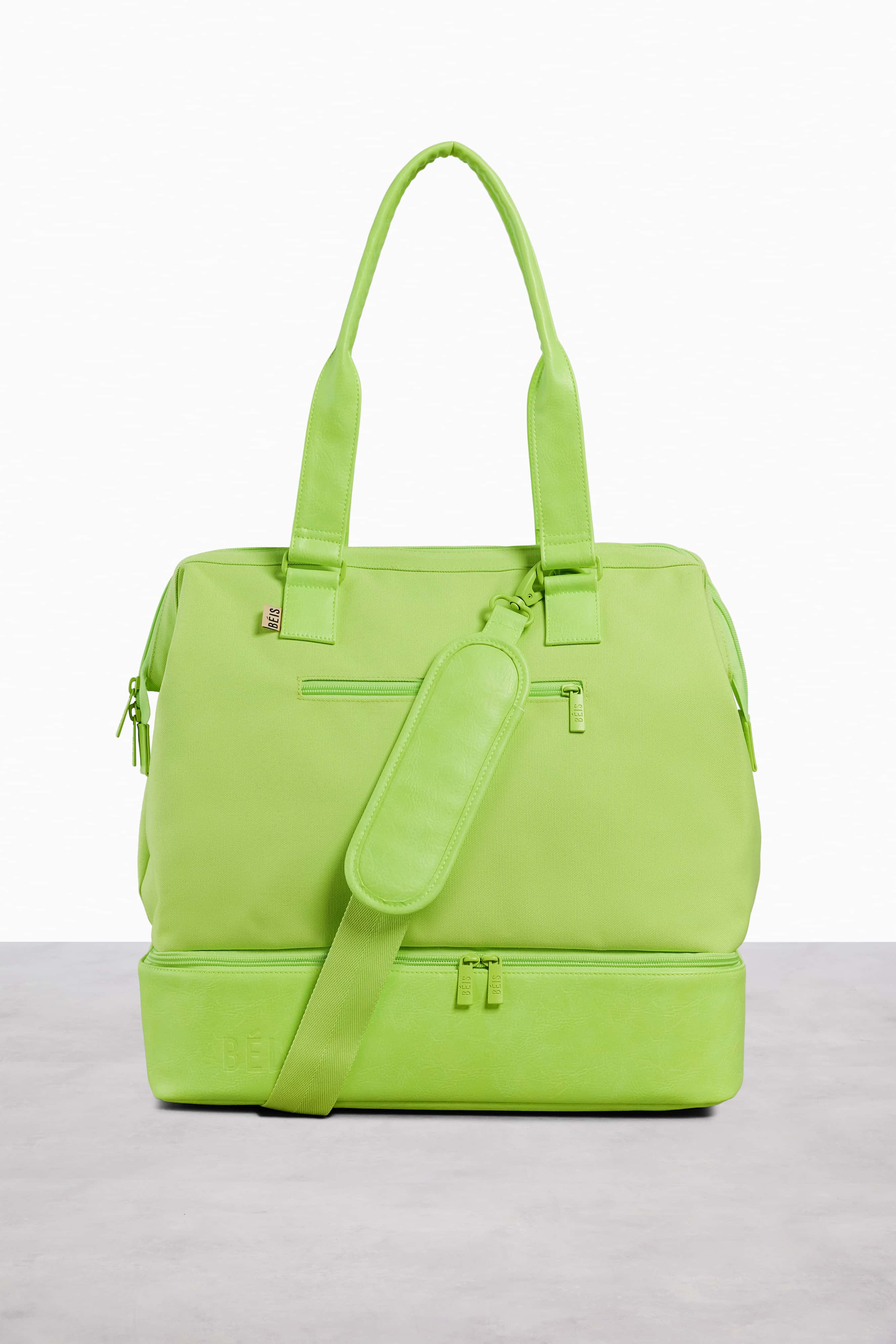 Mini Weekender Bag in Citron - Stylish & Compact Travel Duffel for Weekend Getaways, Gym, or Overnight Trips