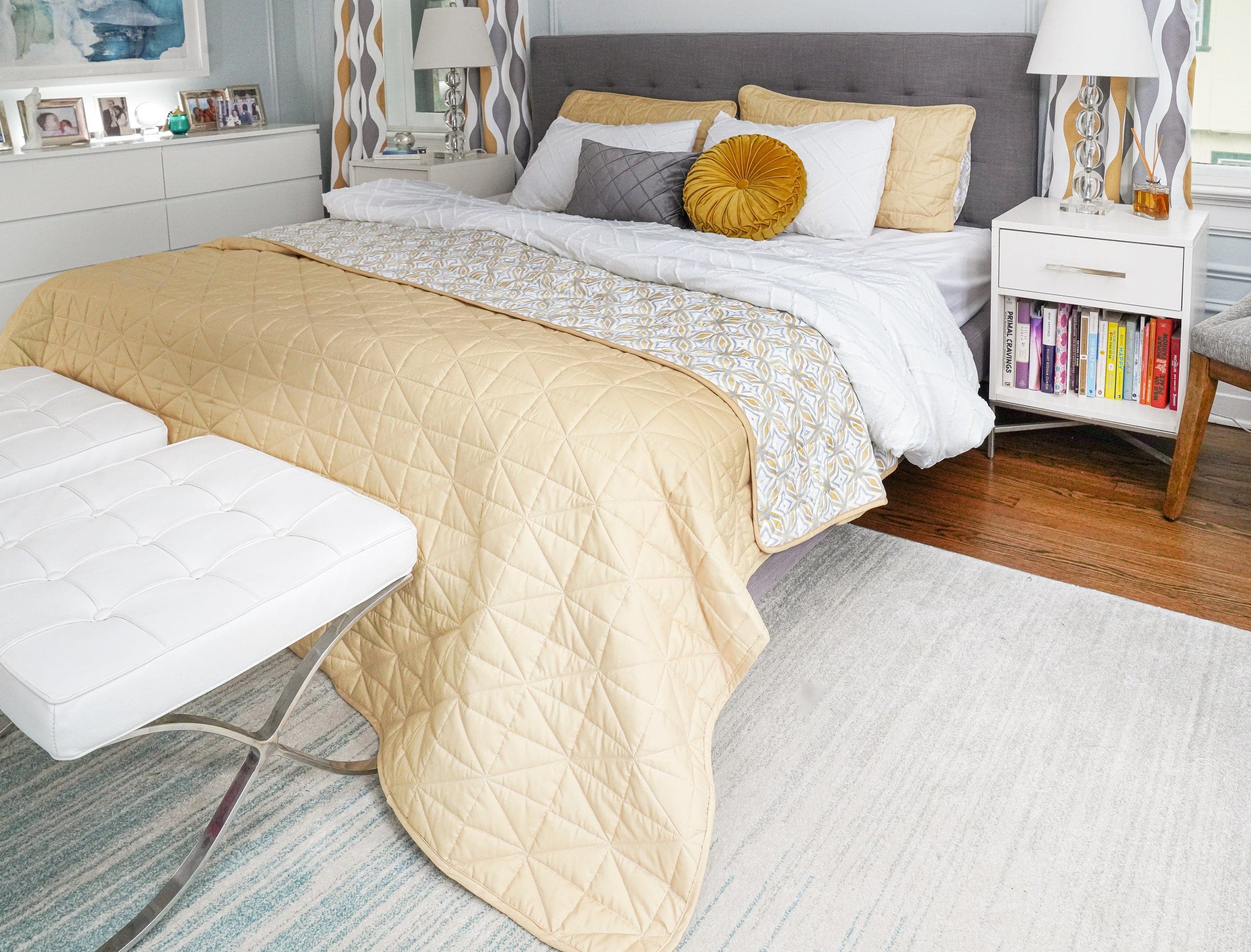 Mid Century Modern Geometric Reversible Quilt Set - 3 Piece Bedding Set for Queen Size Bed | Stylish Home Decor for Bedroom & Guest Room