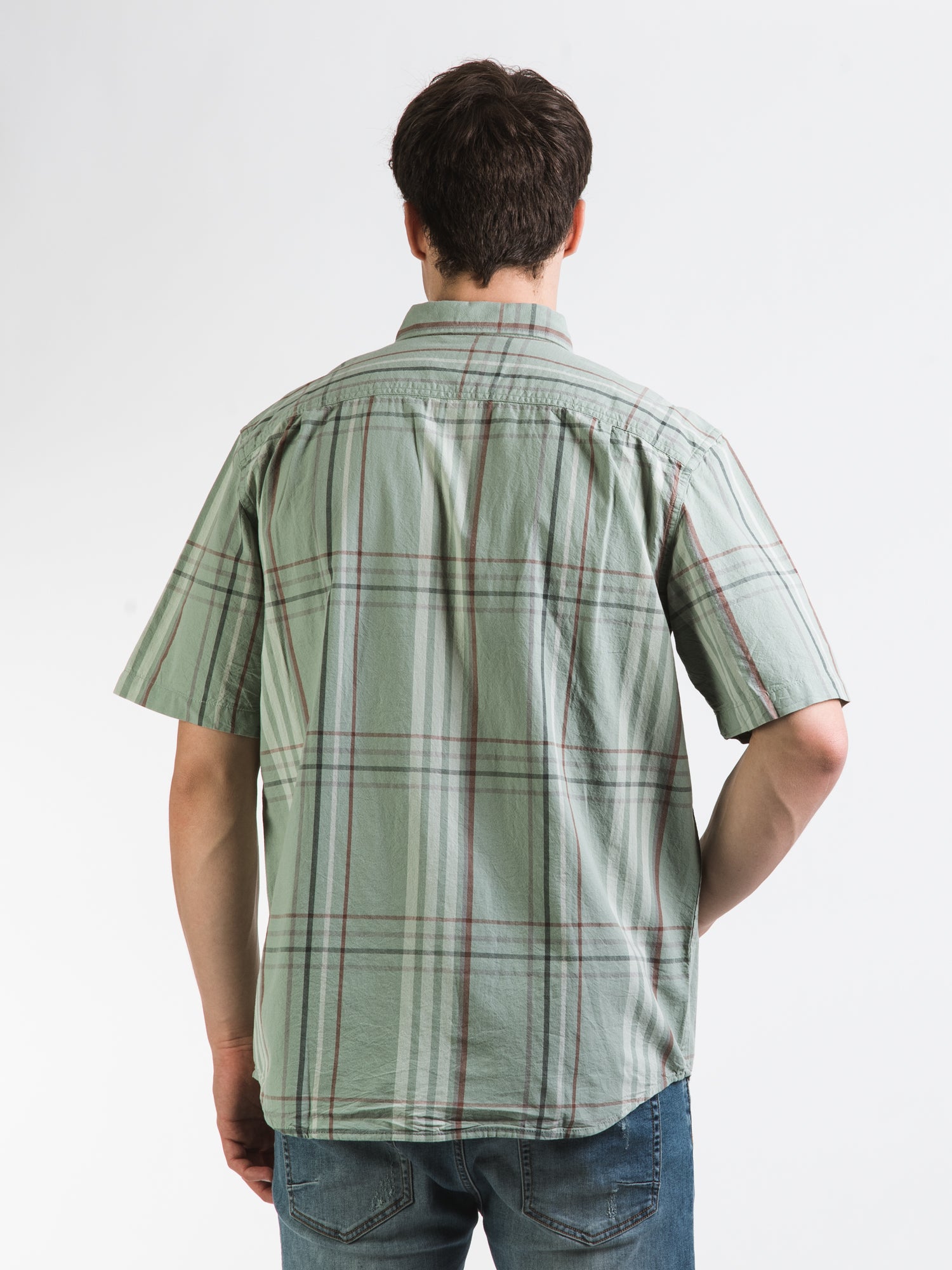 Carhartt Midweight Short Sleeve Plaid Shirt for Men - Comfortable Workwear & Casual Wear - Perfect for Construction, Outdoor Activities & Everyday Use