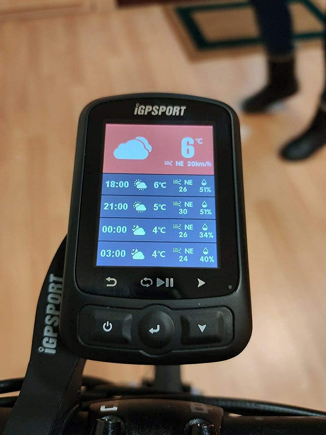 iGPSPORT iGS620 GPS Wireless Bike Computer with Bluetooth, ANT+, SMS & Call Alerts - Waterproof Cycling Computer with Map Navigation & Multi-Tool Bundle - Perfect for Road Biking, Mountain Cycling & Outdoor Adventures