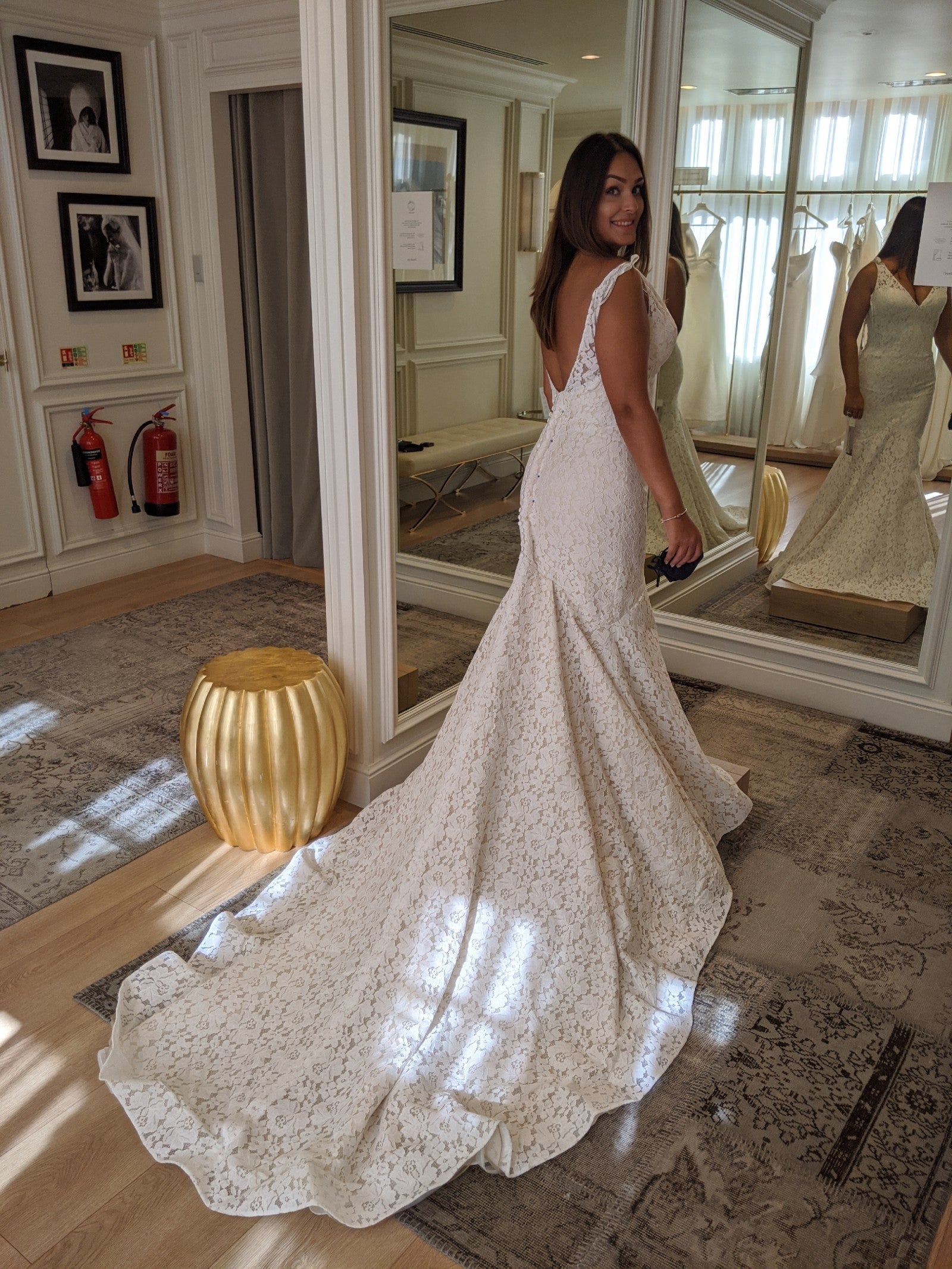Pronovias Mosaico Wedding Dress - Elegant Lace Bridal Gown for Bride - Perfect for Church Ceremony, Beach Wedding & Formal Reception