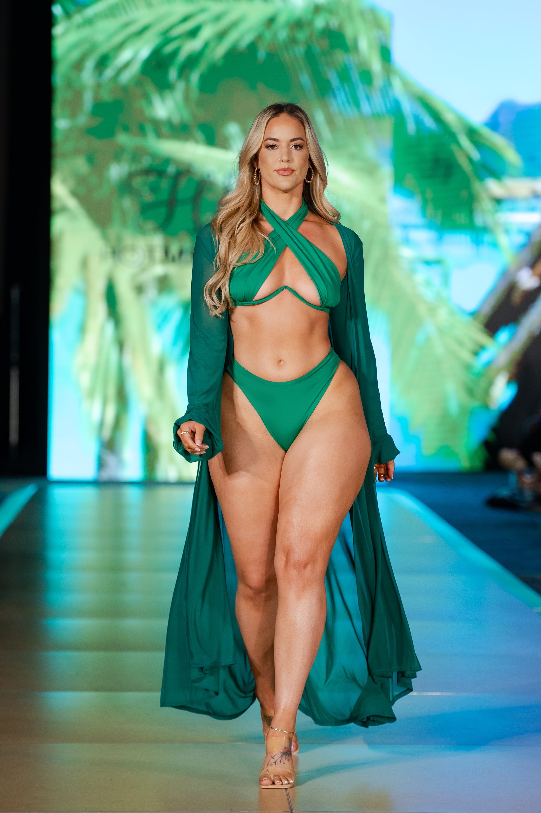 Emerald Green Halter Underwire CrissCross Tie Up Scrunch Butt Bikini Set - Sexy Swimwear for Women, Perfect for Beach Vacation & Pool Party