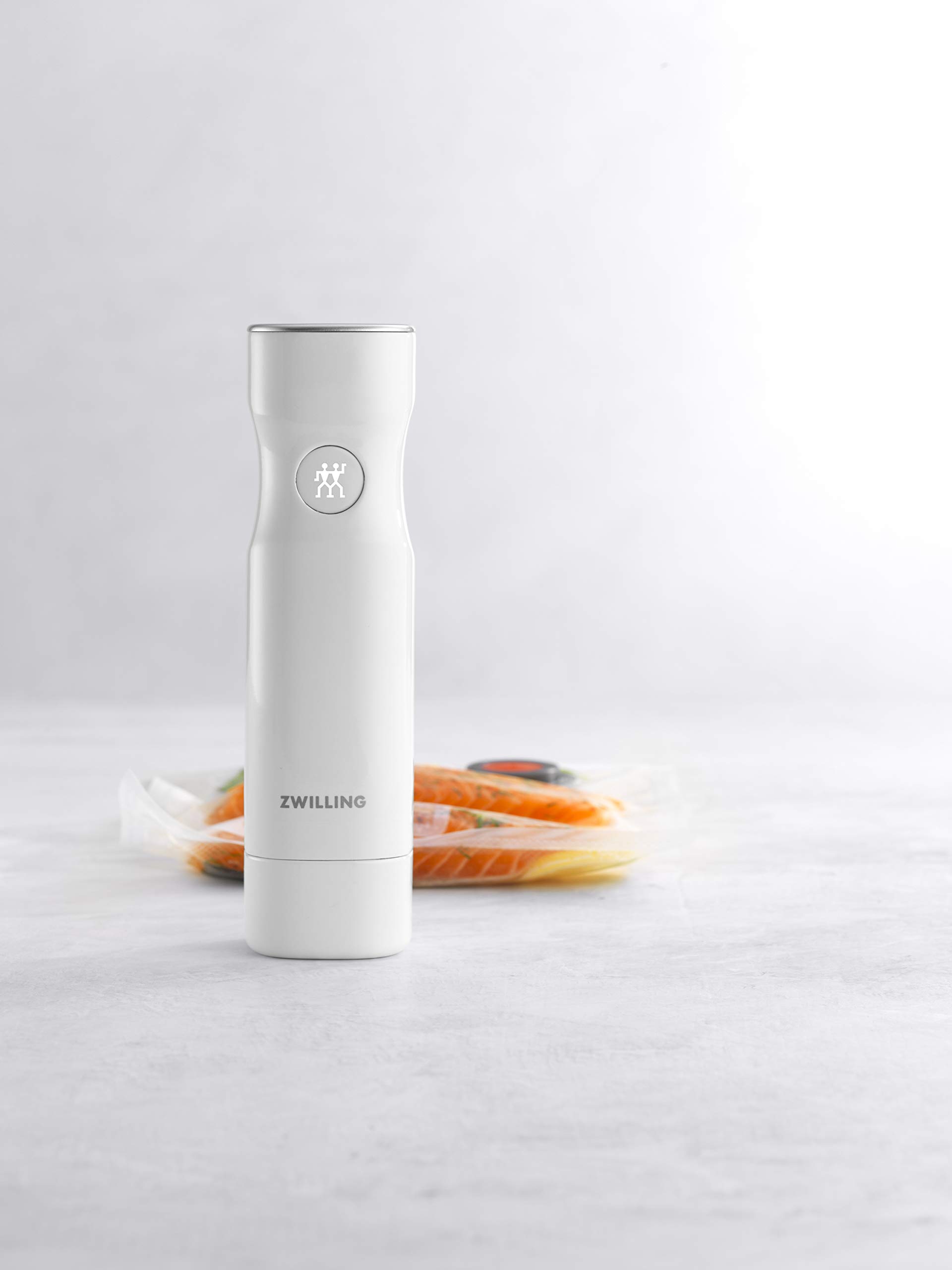 ZWILLING Vacuum Pump FRESH & SAVE - 19 cm White 36801-000-0 | Food Storage Container for Freshness | Perfect for Meal Prep, Sous Vide & Leftovers Preservation