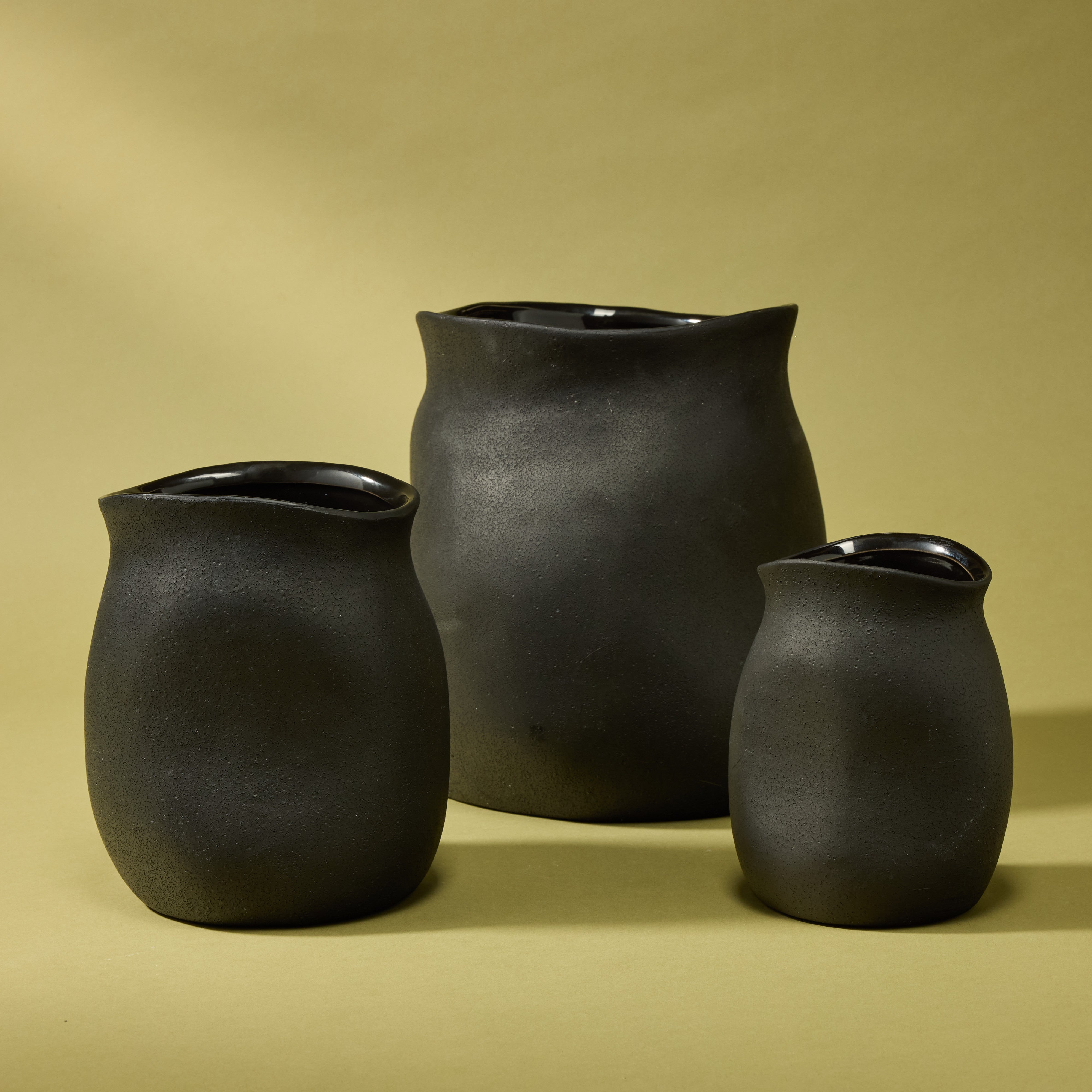 Premium 15cm Black Maliah Pot - Elegant Ceramic Planter for Indoor Plants, Succulents & Home Decor | Perfect for Living Room, Office & Garden Decor
