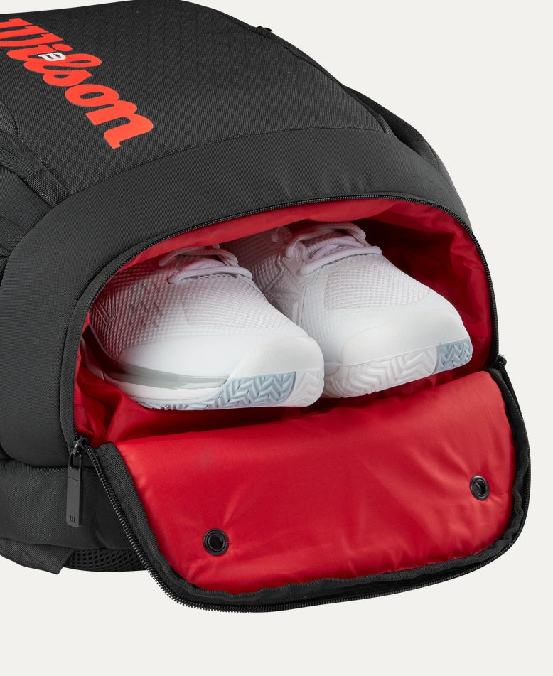 Wilson Clash V3 Super Tour Tennis Backpack - Durable Sports Bag for Tennis Players & Athletes - Perfect for Training, Matches & Travel Accessories Storage