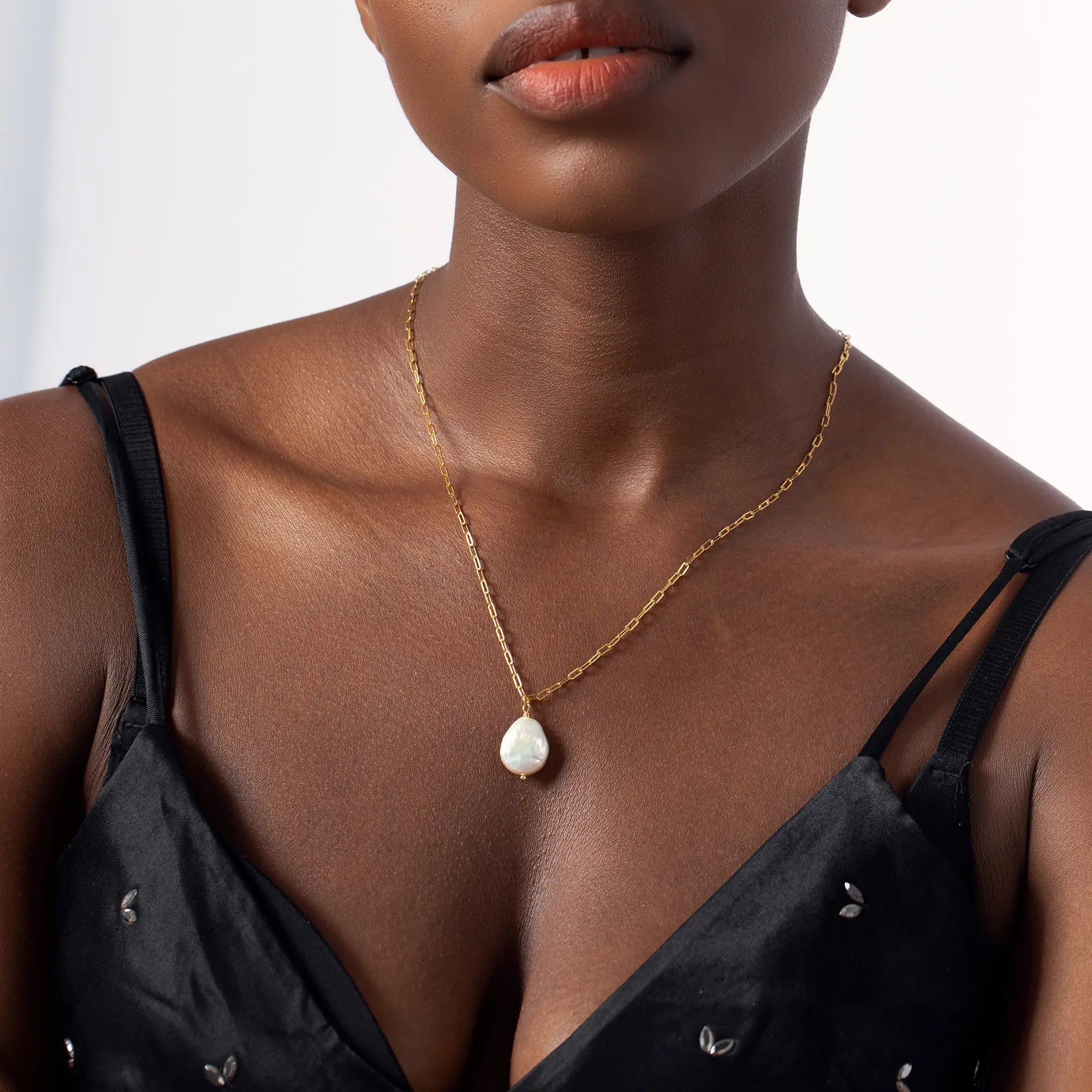 Elegant Single Pearl Necklace for Women - Classic White Freshwater Pearl Pendant on Sterling Silver Chain - Perfect for Weddings, Parties & Special Occasions