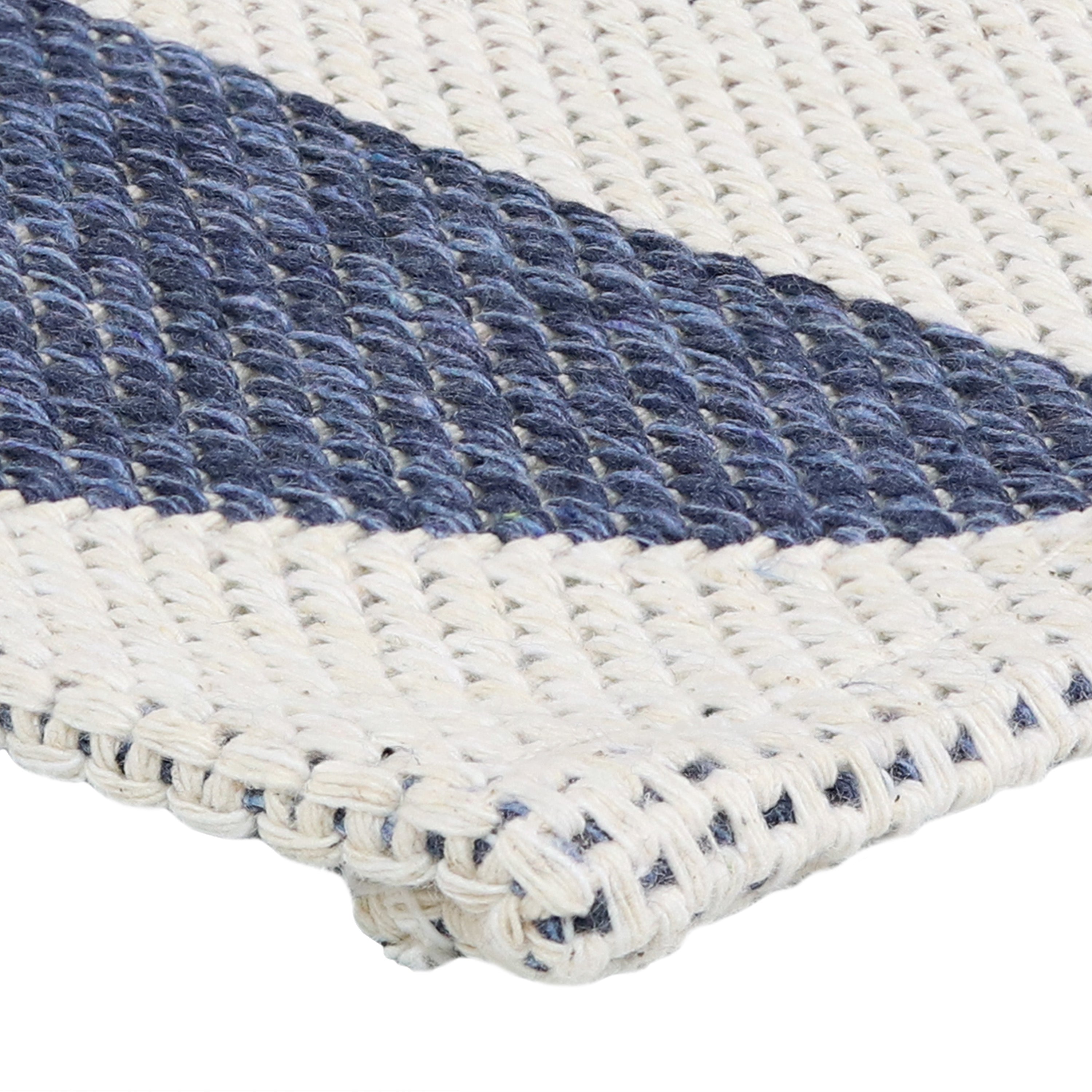 Stylish Sunnydaze Indoor Area Rug - Soft & Durable for Living Room, Bedroom & Home Decor - Perfect for Cozy Spaces & Modern Interiors