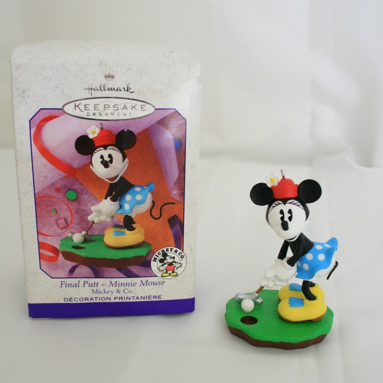 Hallmark Keepsake Ornament - Final Putt Minnie Mouse Christmas Tree Decoration | Disney Collectible for Holiday Decor & Gift Giving