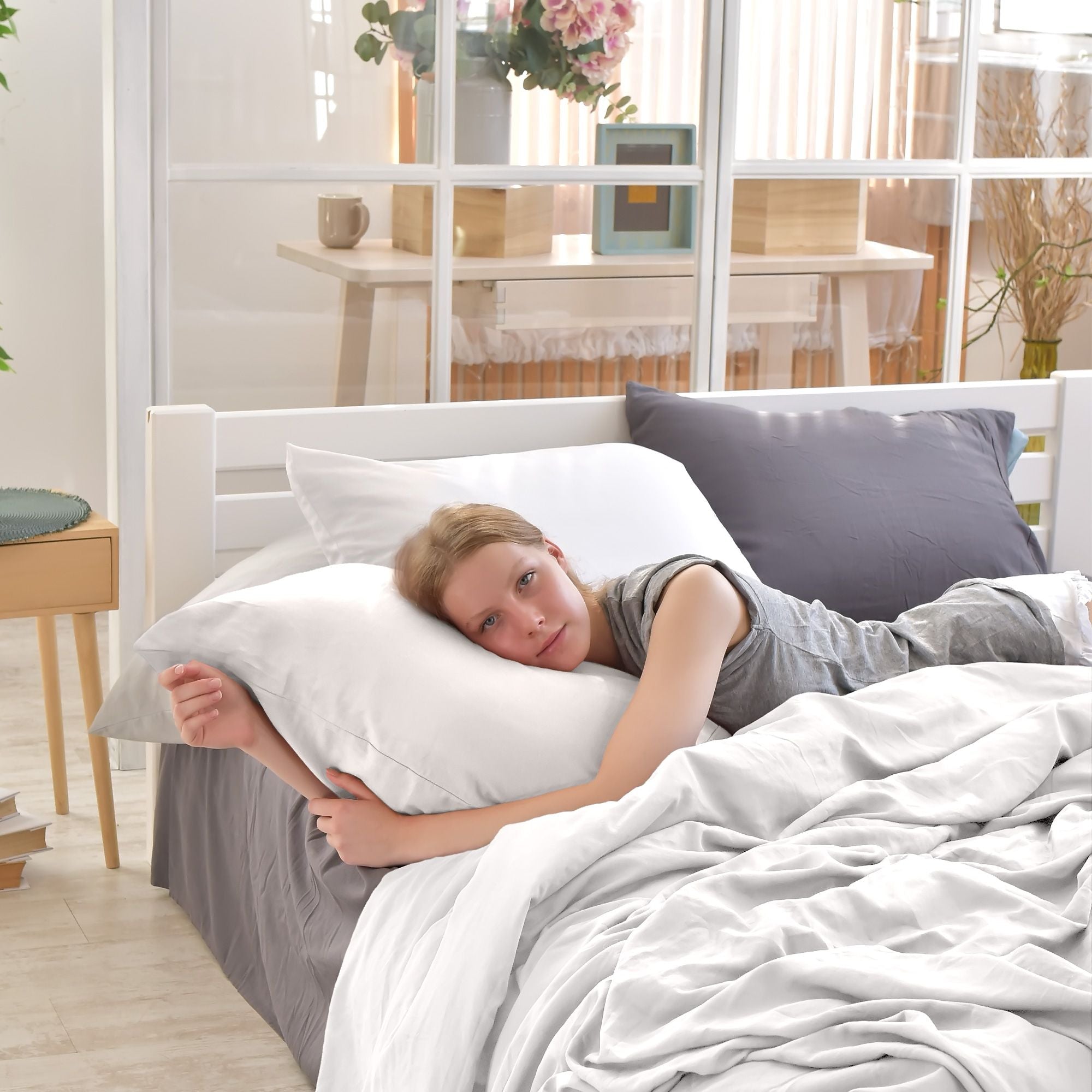 Luxury Bamboo & Linen Duvet Cover Set - Breathable, Soft & Hypoallergenic Bedding for All Seasons - Perfect for Master Bedroom, Guest Room & Vacation Homes