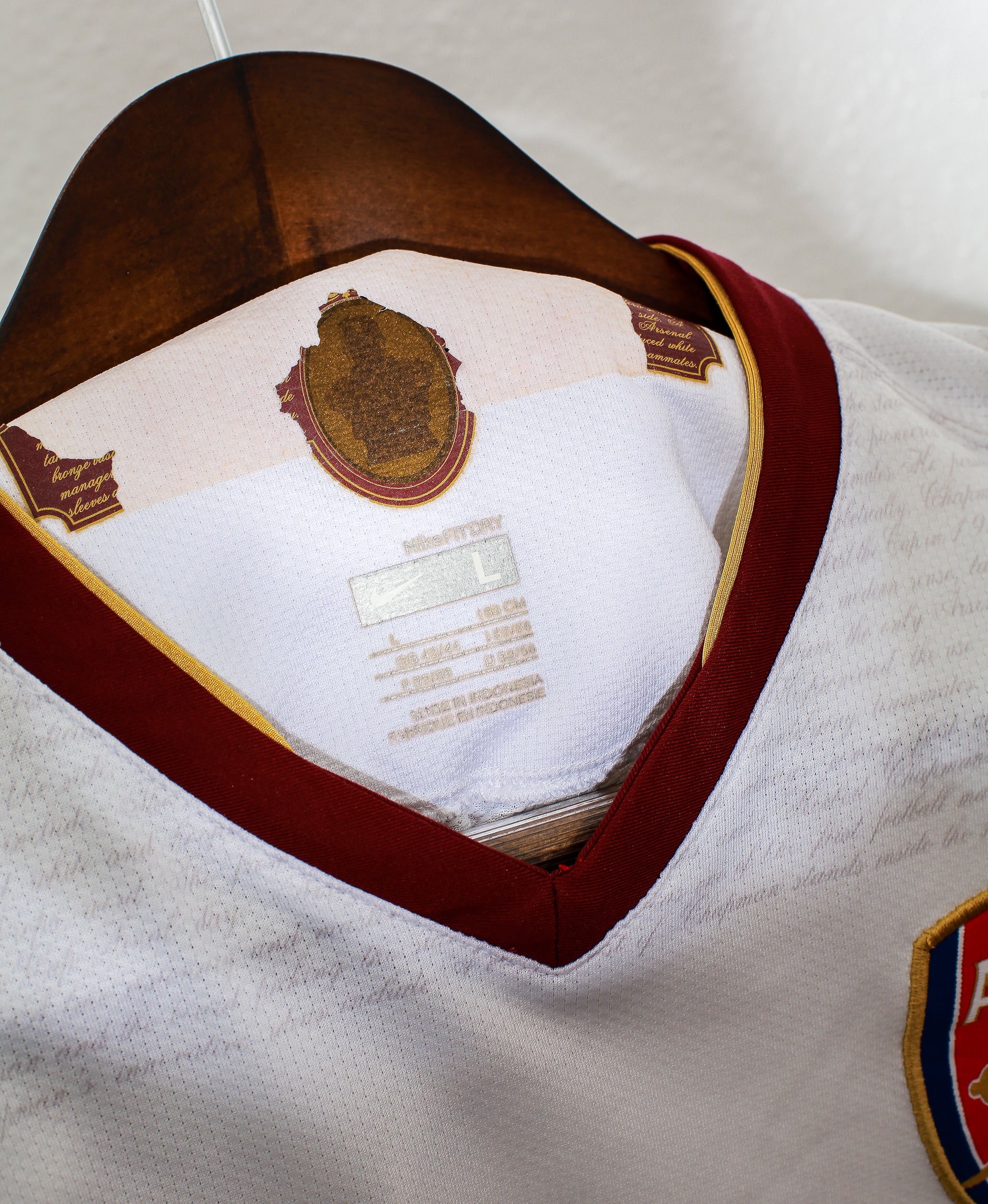 2007 Arsenal Away Jersey #4 Cesc Fabregas (Large) - Authentic Football Shirt for Fans & Collectors - Perfect for Matchdays, Gifts & Memorabilia Display