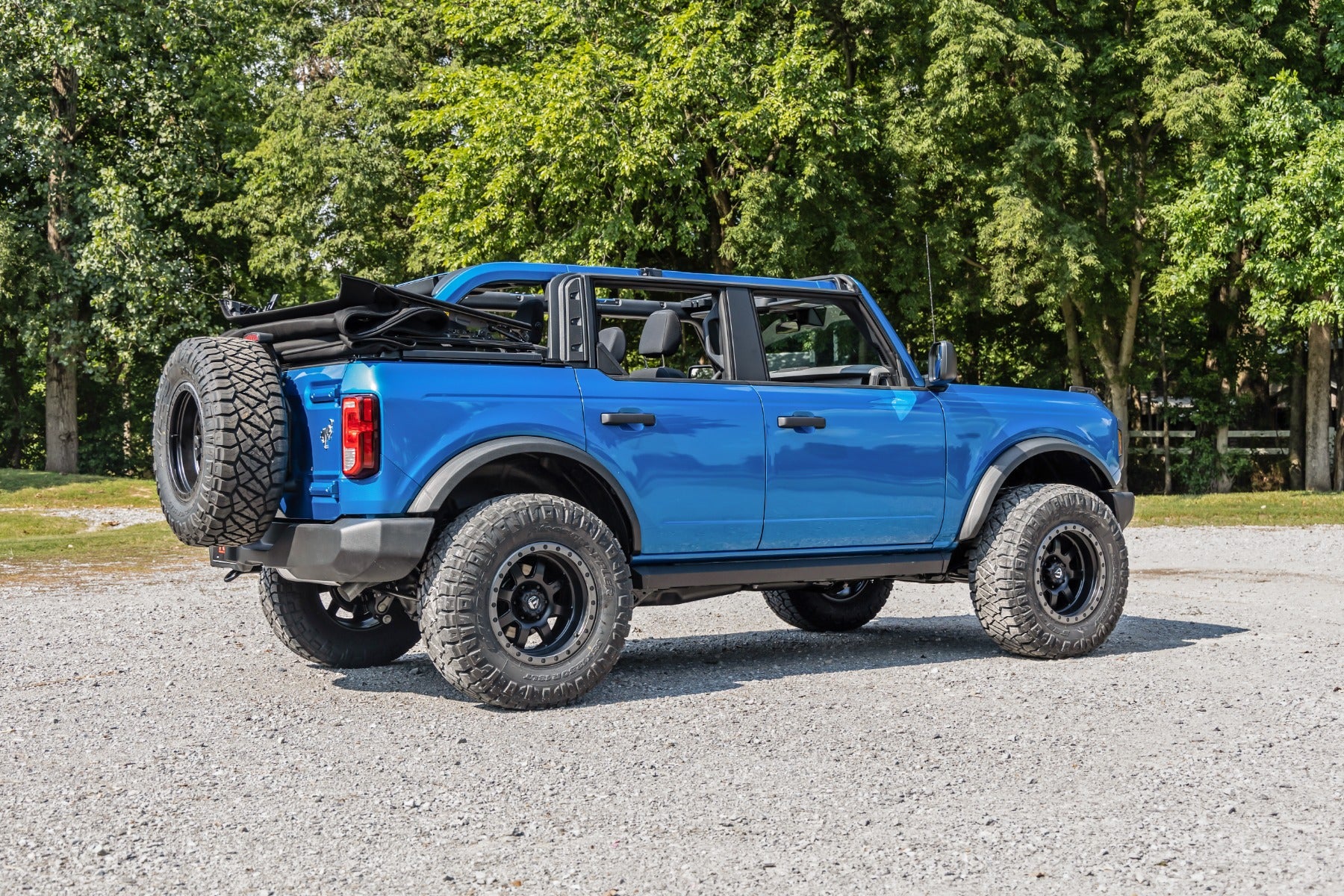 2 Inch Lift Kit for Ford Bronco 4WD (2021-2025) - Heavy Duty Lifted Struts & Suspension Upgrade - Part #591141 - Perfect for Off-Roading, Trail Adventures & Enhanced Ground Clearance