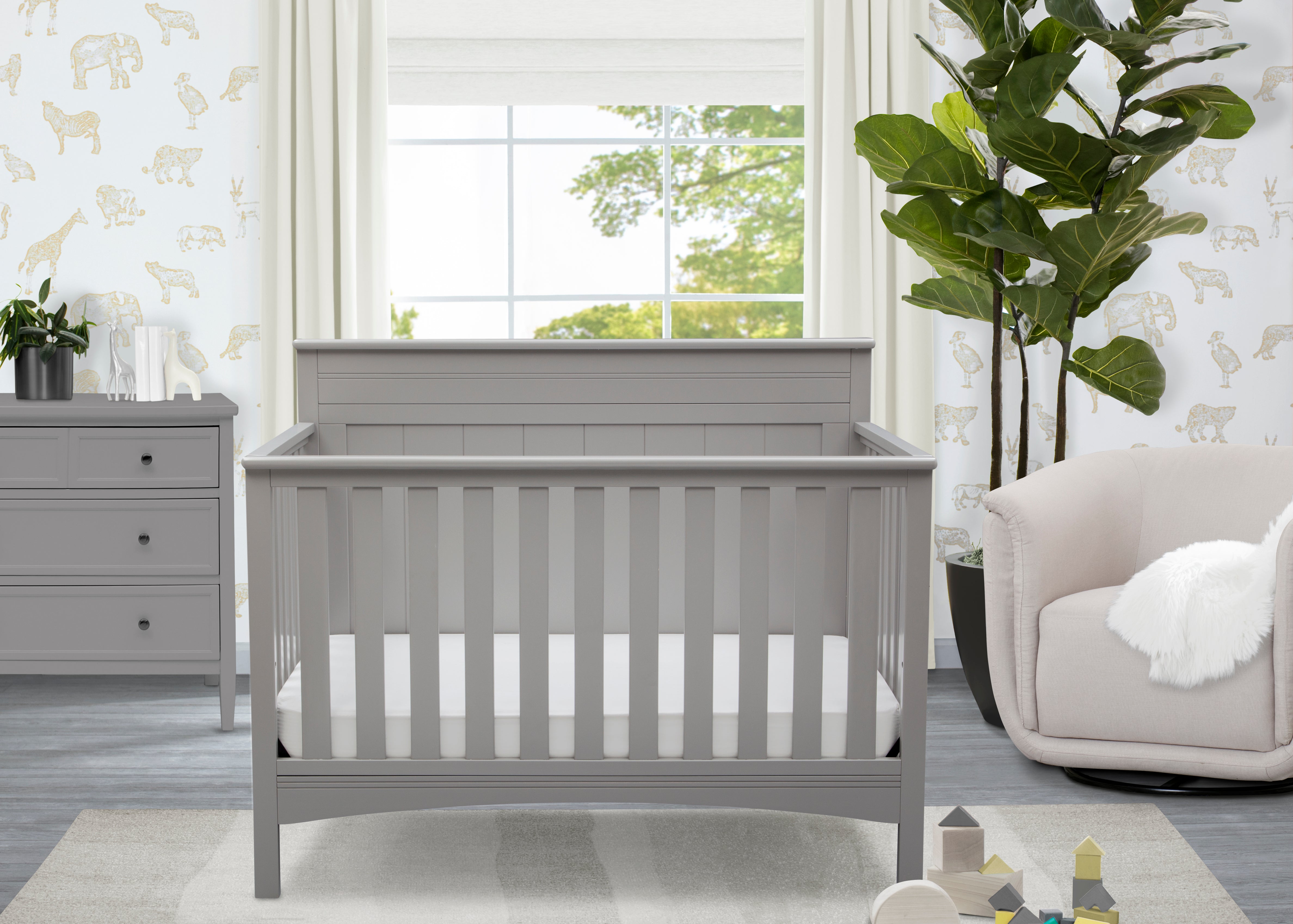 4-in-1 Convertible Baby Crib - White Wooden Nursery Bed with Toddler Rail - Grows with Your Child from Infant to Full-Size Bed - Perfect for Modern Nursery & Kids Bedroom Decor