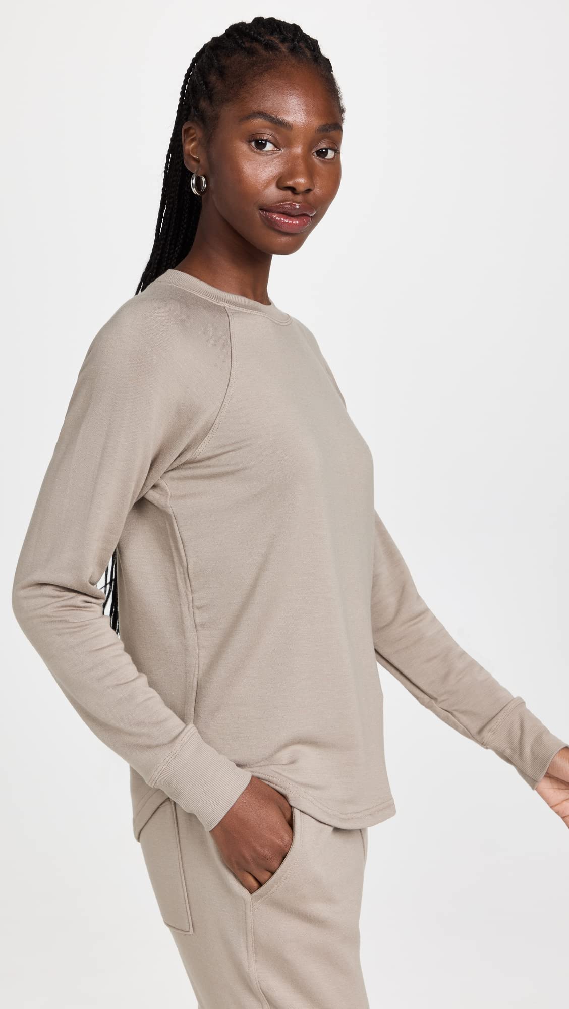 Women's Cozy Fleece Sweatshirt - Soft Warm Pullover for Casual Wear, Workout & Lounge | Winter Comfort & Layering Essential