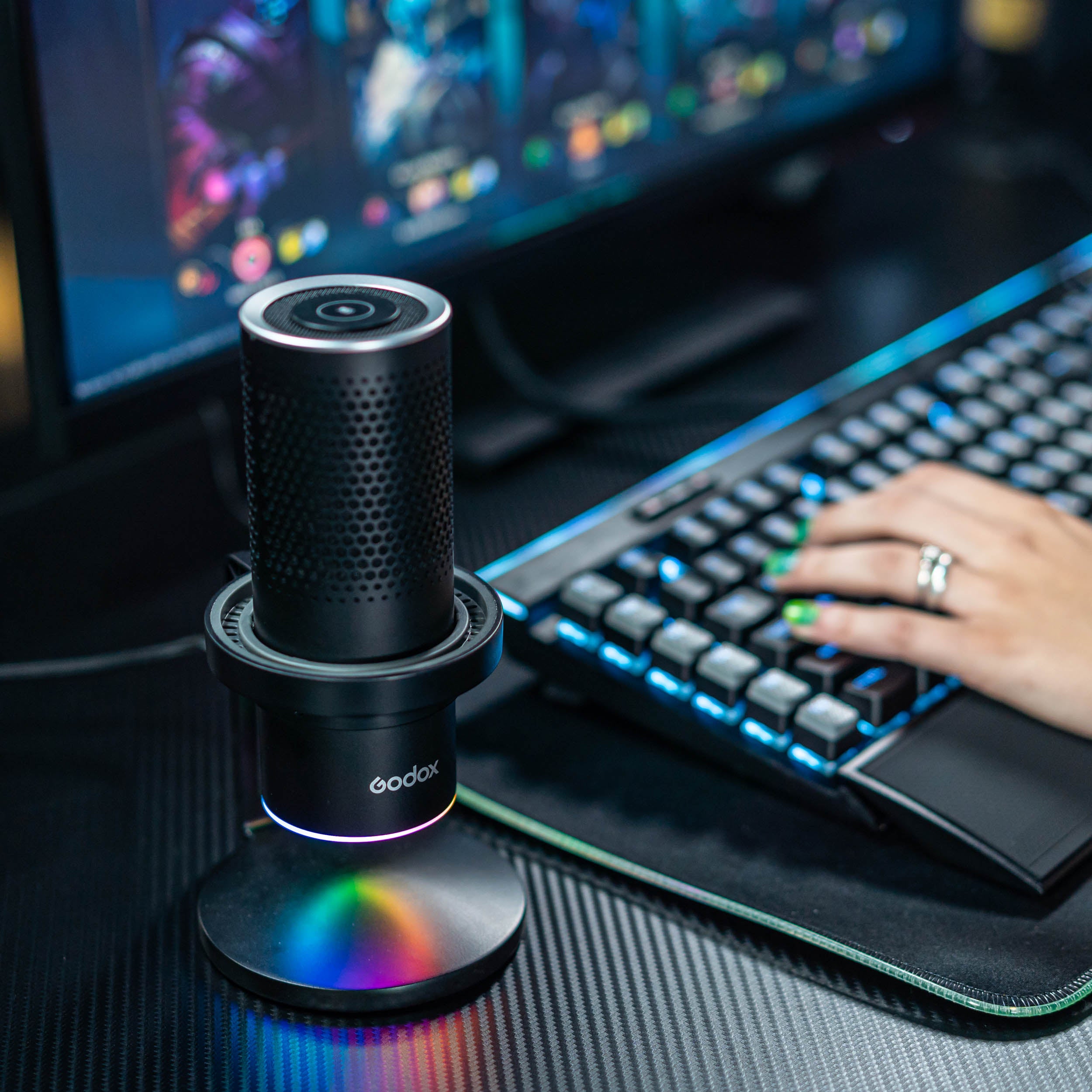 EM68X RGB USB Condenser Microphone - Professional Gaming Mic with Noise Cancellation for Twitch Streaming, Podcasting & YouTube Recording - Perfect for Esports, Discord Chat & Home Studio Setup