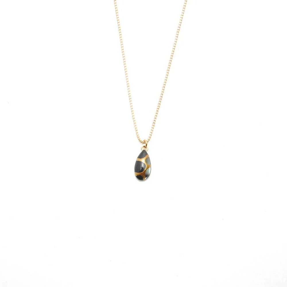 Handcrafted Japanese Maki-e Urushi Lacquer Pendant Necklace with White South Sea Pearl - Traditional Shell & Thread Pattern Design - Elegant Black Lacquer Jewelry for Women - Perfect for Weddings, Parties & Special Occasions