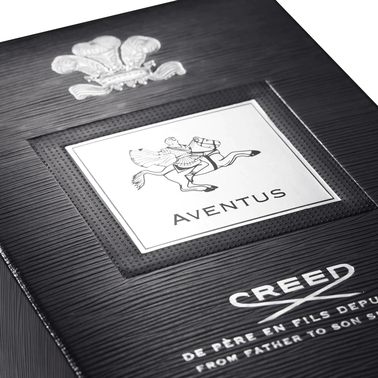 Creed Aventus 3.3 oz Eau de Parfum for Men - Luxury Cologne for Day & Night Wear, Office & Special Occasions