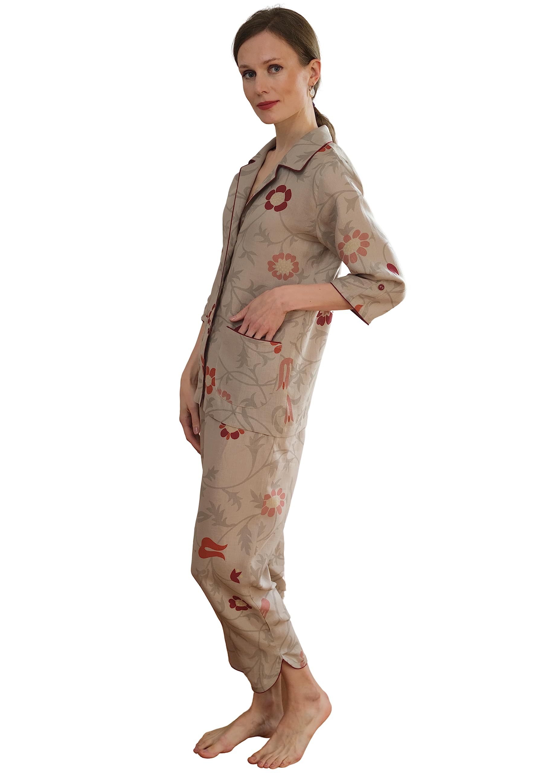 Women's Floral Print Pajama Set - 3/4 Sleeve Top & Capri Pants | Soft Cotton Sleepwear | Made in Europe | Perfect for Relaxing at Home & Gift Giving
