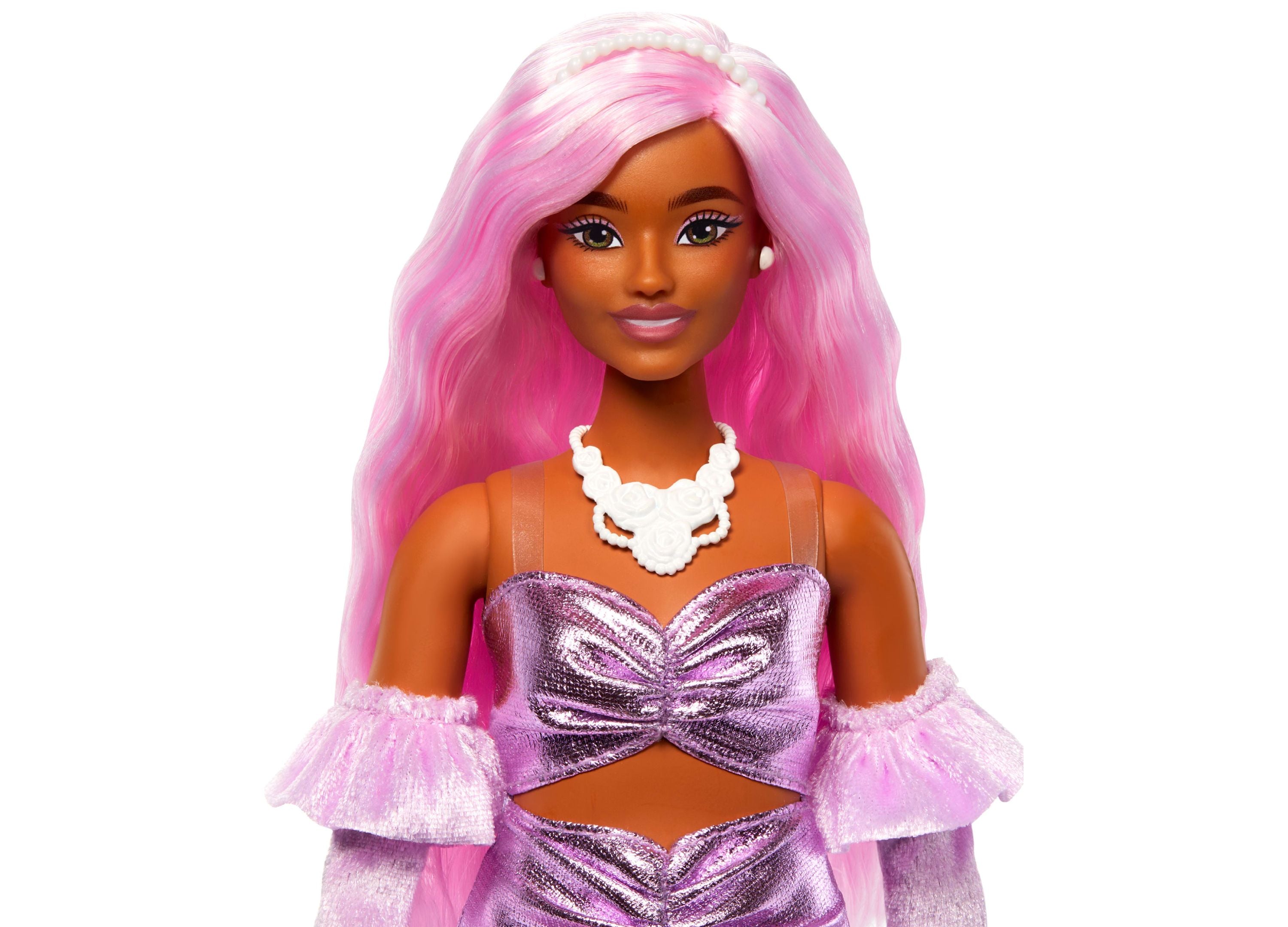 Barbie Deluxe Style Fashionista Doll - 18-Inch Collectible Doll with 3 Outfits & Accessories - Perfect for Kids' Birthday Gifts & Collectors Display