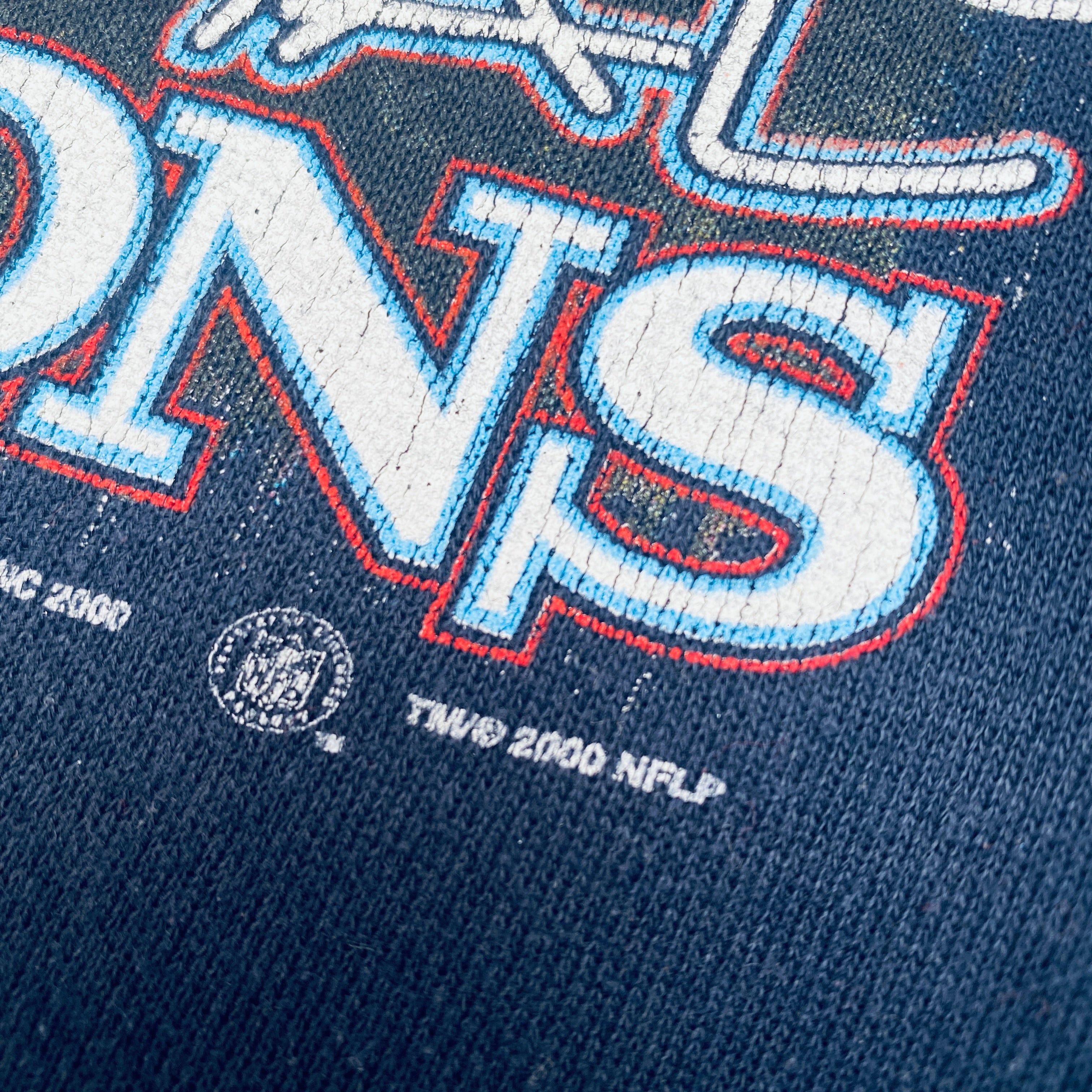 Tennessee Titans 2000 AFC Central Champions Graphic Sweatshirt - Men's Large Size - Perfect for Game Day, Sports Events & Fan Apparel
