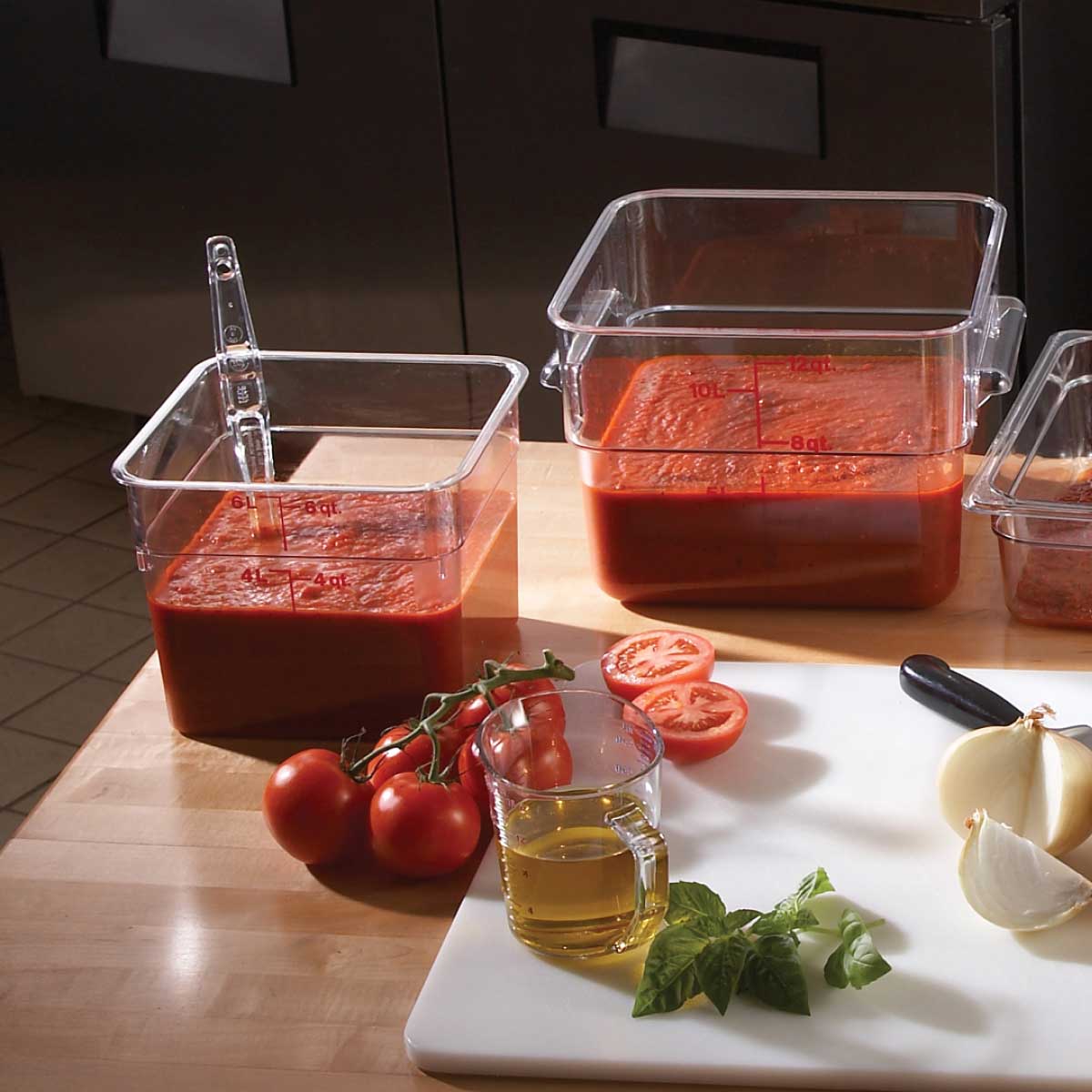 Cambro 12SFSCW135 CamSquare Camwear 12 qt Clear Food Storage Container - Durable, BPA-Free for Kitchen, Restaurant & Meal Prep