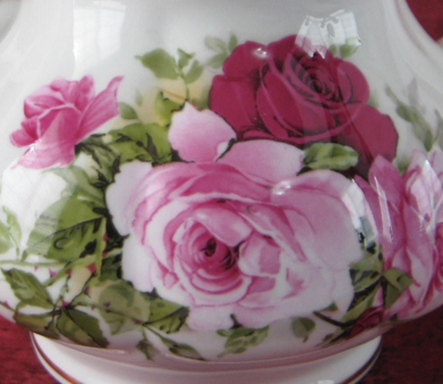 English Bone China Teapot - Summertime Rose Design by New Springfield, 4-6 Cup Capacity - Perfect for Afternoon Tea & Gifts