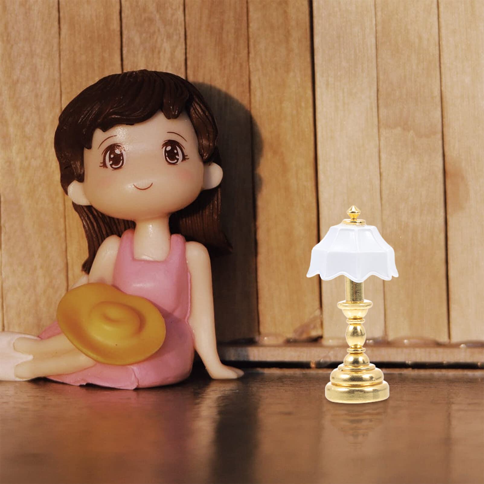 Miniature Dollhouse Table Lamp - Tiny Street Lamp for Dolls House, Bedside Night Light, Garden Pot Decor - Perfect for Dollhouse Furniture, Toy Home Decor & Miniature Scenes
