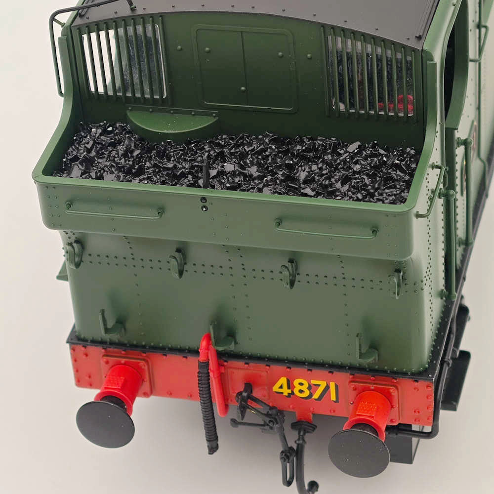 Dapol 7S-006-002 O Gauge 48xx Class GWR Shirtbutton Green 4871 21DCC Model Train Locomotive - Perfect for Railway Enthusiasts & Collectors
