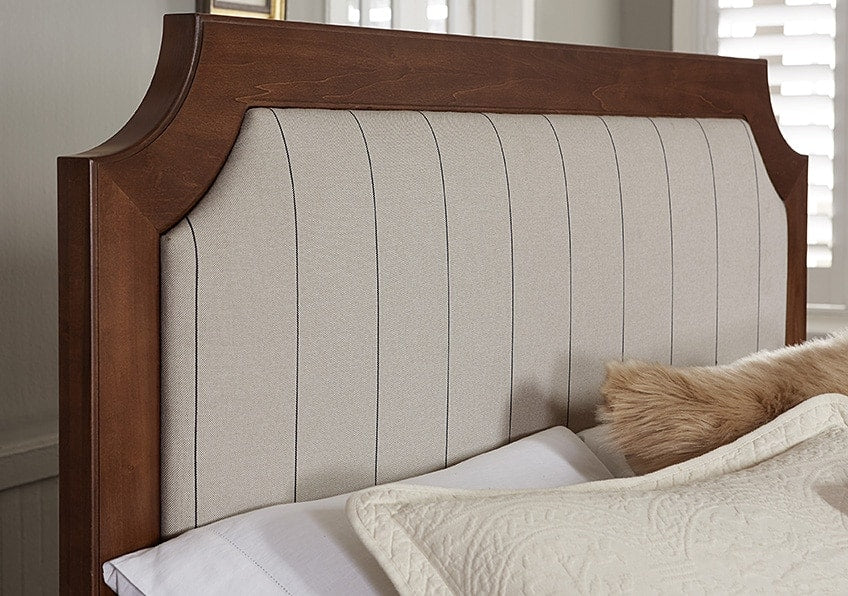 Bungalow Style Home Decor & Furniture - Cozy & Charming Designs for Living Room, Bedroom & Outdoor Spaces