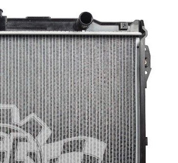 High-Performance Aluminum Radiator for Cars & Trucks - Efficient Engine Cooling Solution for Daily Commute & Off-Road Adventures