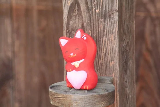 Authentic Japanese Maneki Neko Lucky Cat Figurine - Nagahama Doll Red Beckoning Cat for Good Fortune | Perfect for Home Decor, Office Feng Shui & Gift Giving